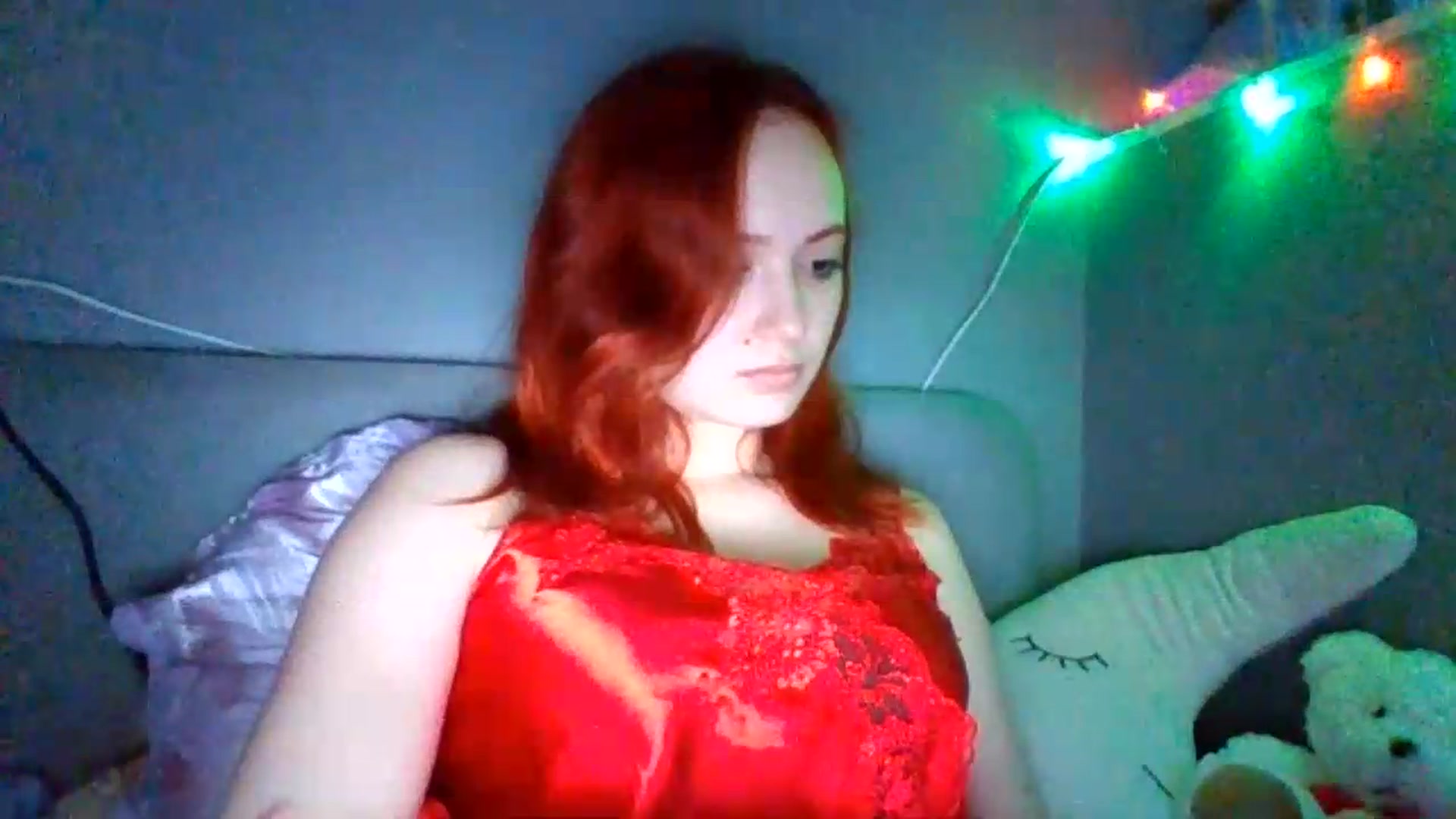 Gallery image thumbnail from AylinaGold's myfreecams stream on, 07/09/2026, 21:07 image 15 of 20