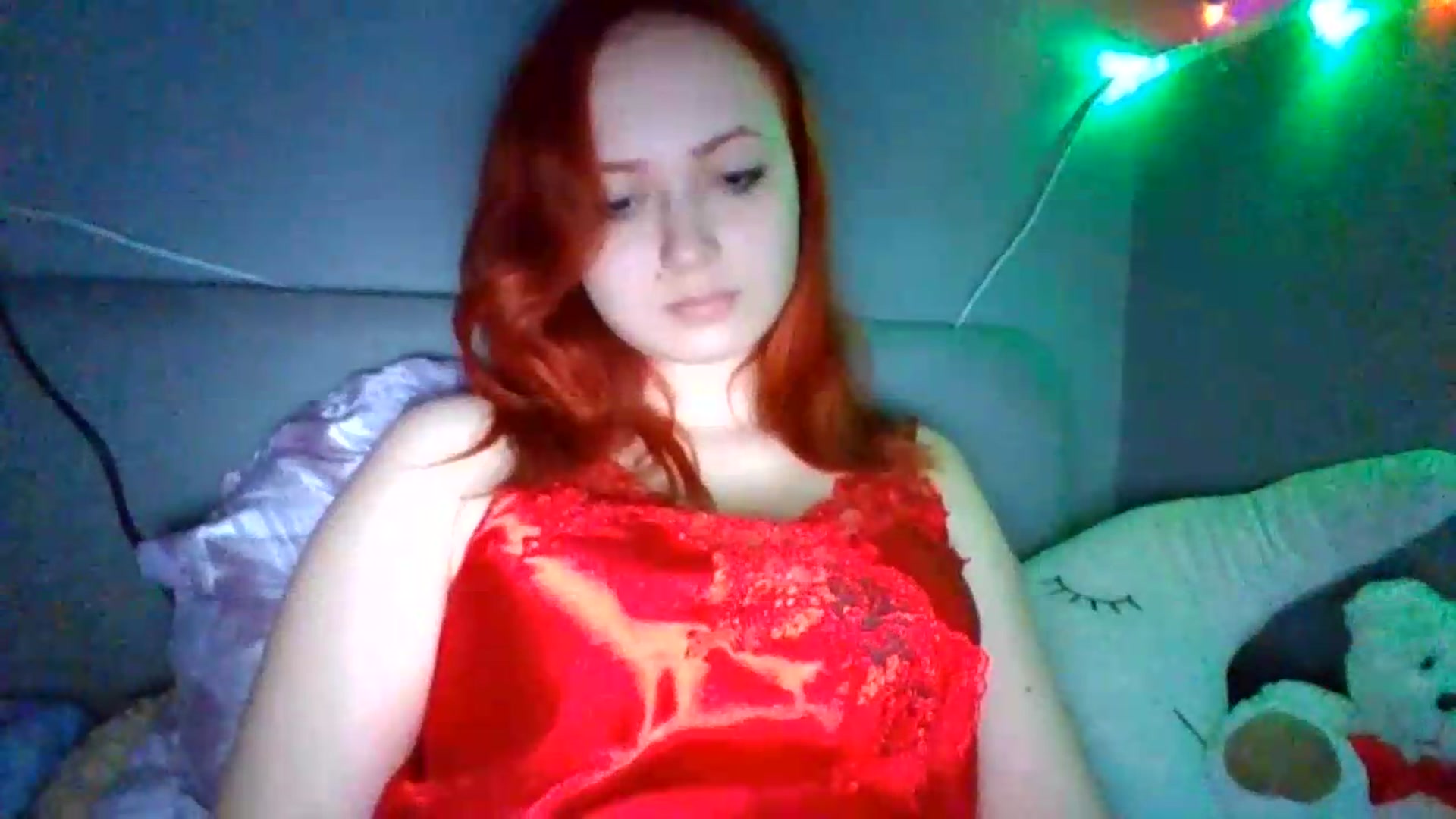 Gallery image thumbnail from AylinaGold's myfreecams stream on, 07/09/2026, 21:07 image 17 of 20