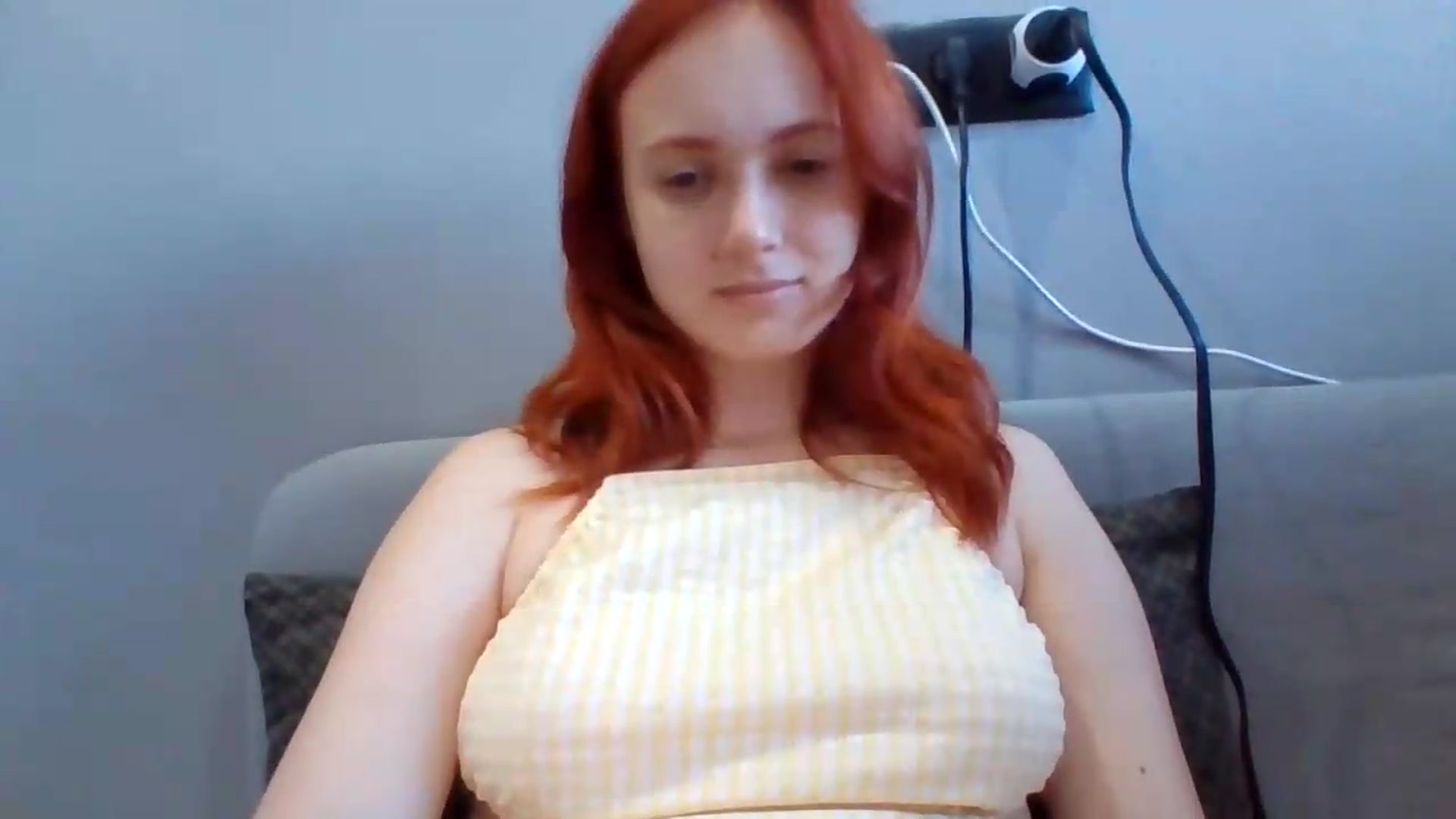 Gallery image thumbnail from AylinaGold's myfreecams stream on, 07/28/2026, 16:49 image 14 of 20