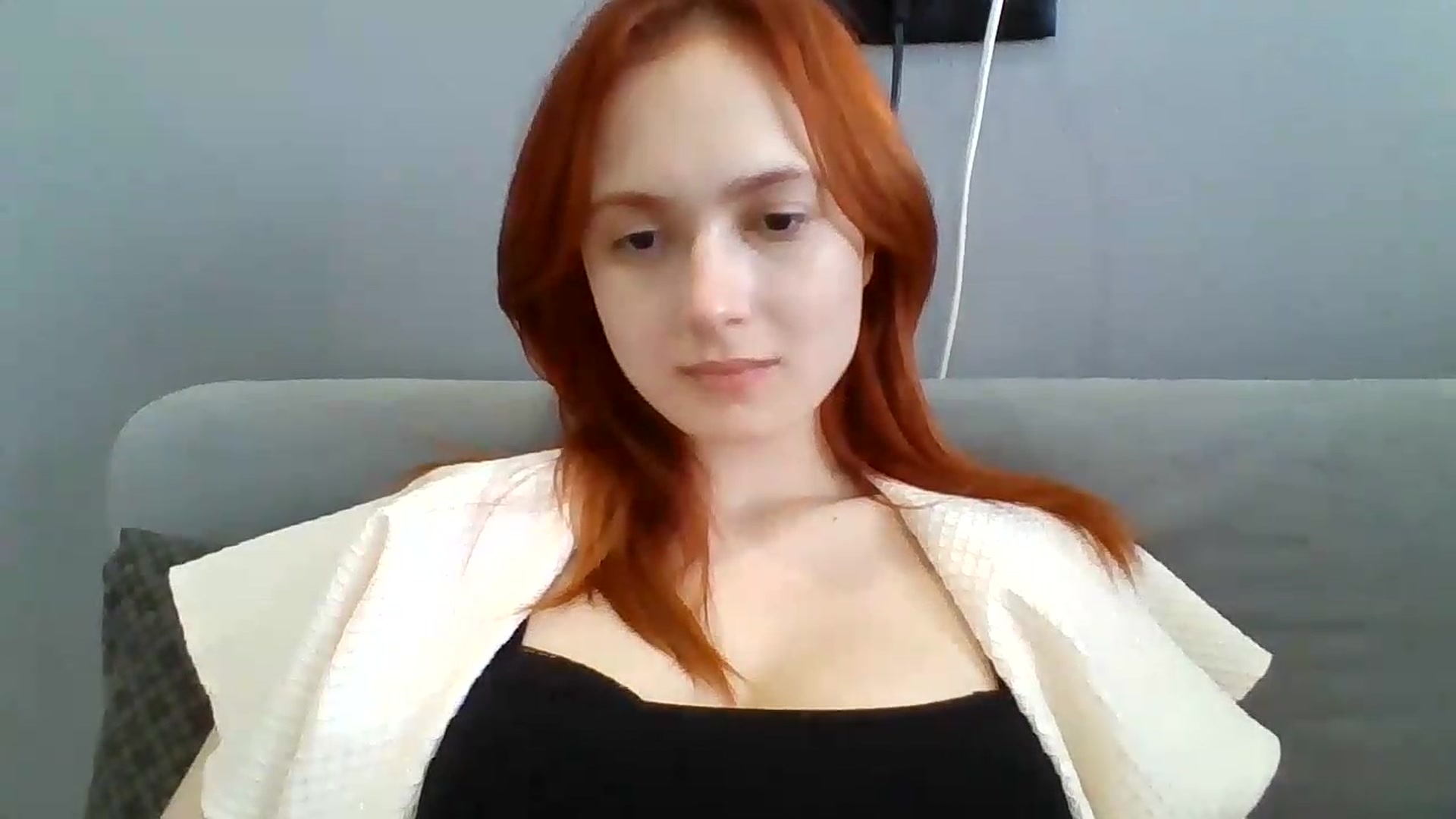 Gallery image thumbnail from AylinaGold's myfreecams stream on, 08/17/2026, 12:39 image 4 of 20