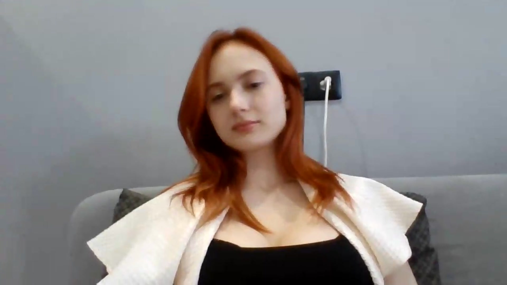 Gallery image thumbnail from AylinaGold's myfreecams stream on, 08/17/2026, 17:07 image 10 of 20