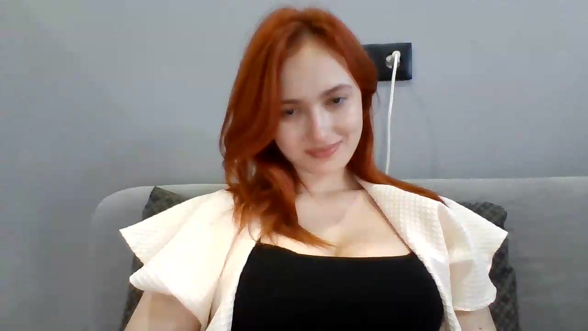 Gallery image thumbnail from AylinaGold's myfreecams stream on, 08/17/2026, 17:07 image 11 of 20