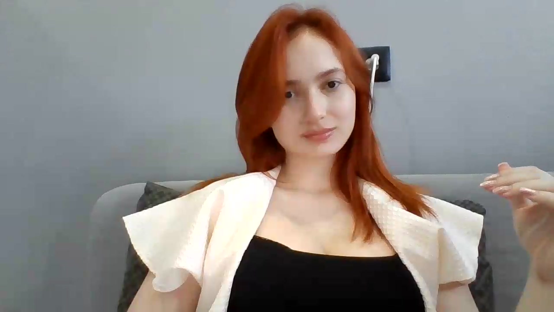 Gallery image thumbnail from AylinaGold's myfreecams stream on, 08/17/2026, 17:07 image 6 of 20