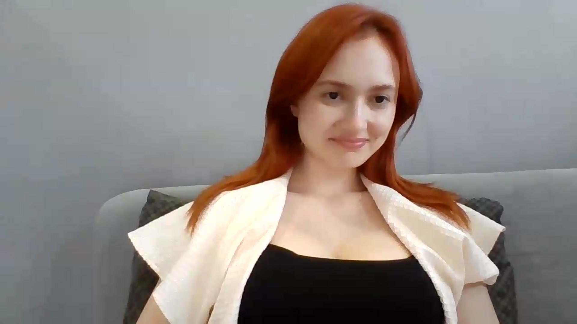Gallery image thumbnail from AylinaGold's myfreecams stream on, 08/17/2026, 17:07 image 4 of 20