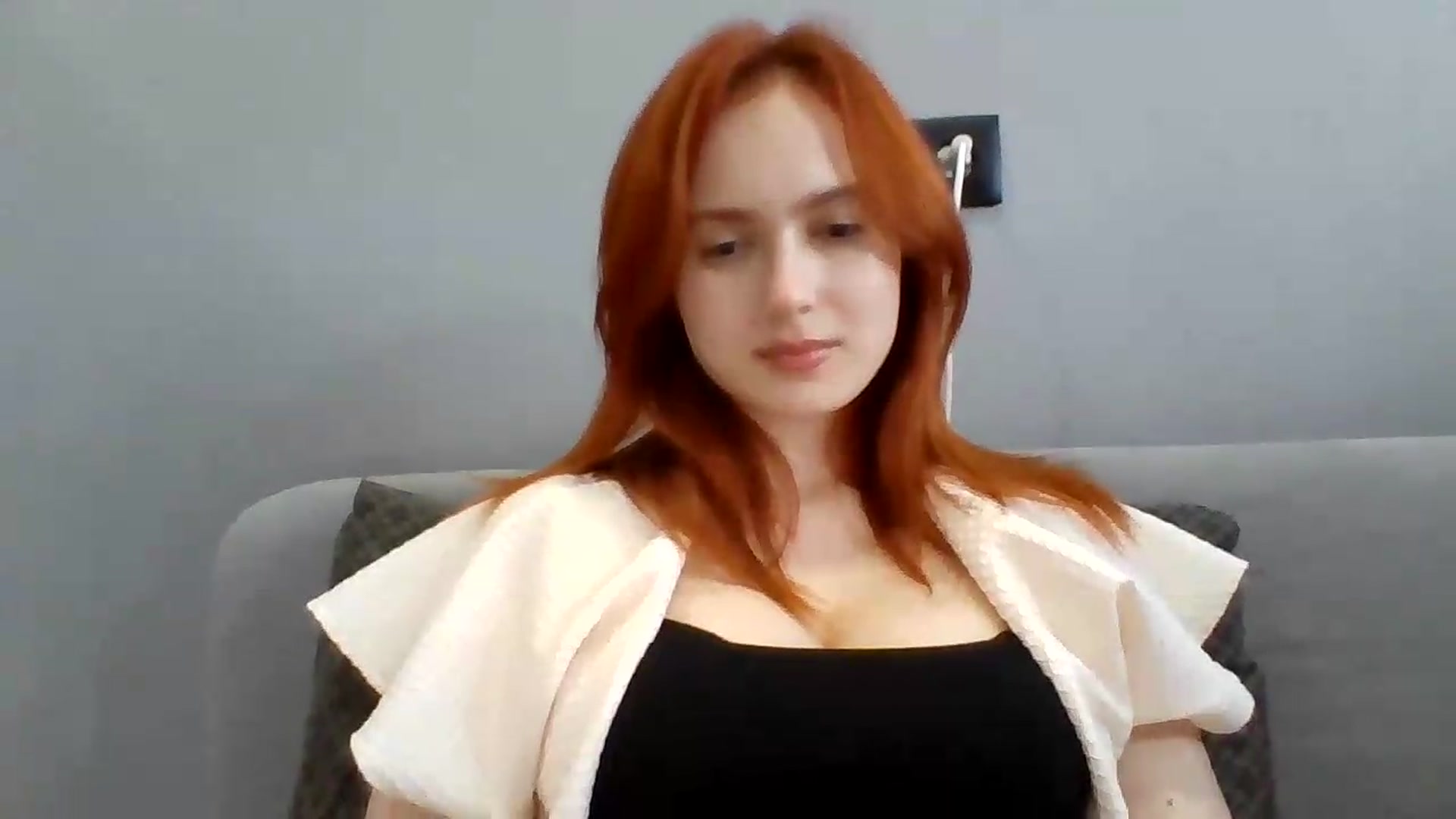 Gallery image thumbnail from AylinaGold's myfreecams stream on, 08/17/2026, 17:07 image 3 of 20
