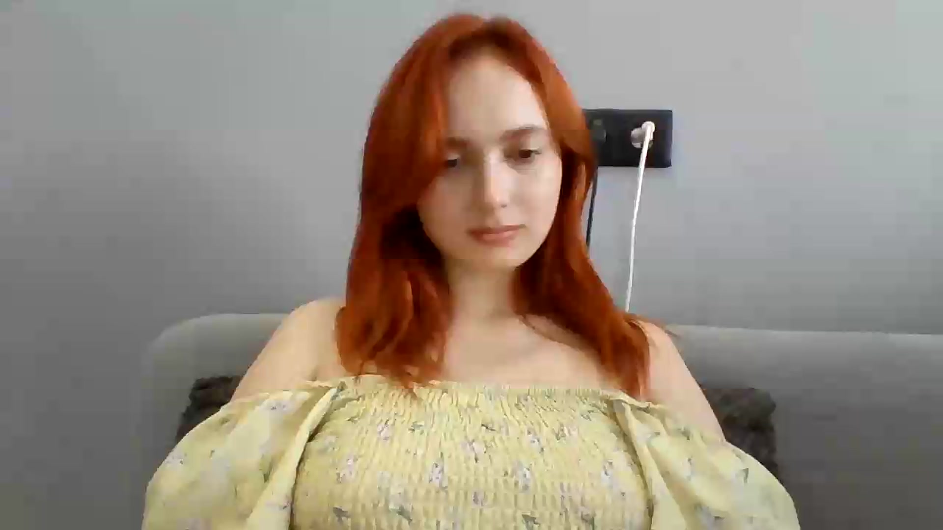 Gallery image thumbnail from AylinaGold's myfreecams stream on, 08/18/2026, 10:58 image 15 of 20