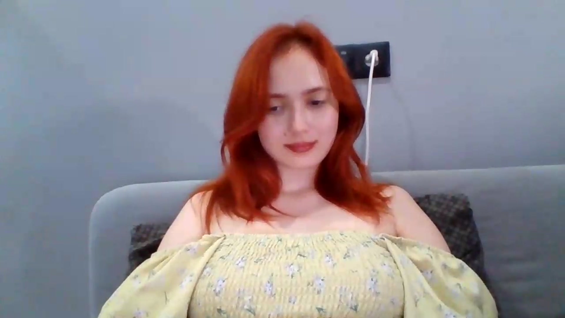 Gallery image thumbnail from AylinaGold's myfreecams stream on, 08/18/2026, 17:27 image 9 of 20