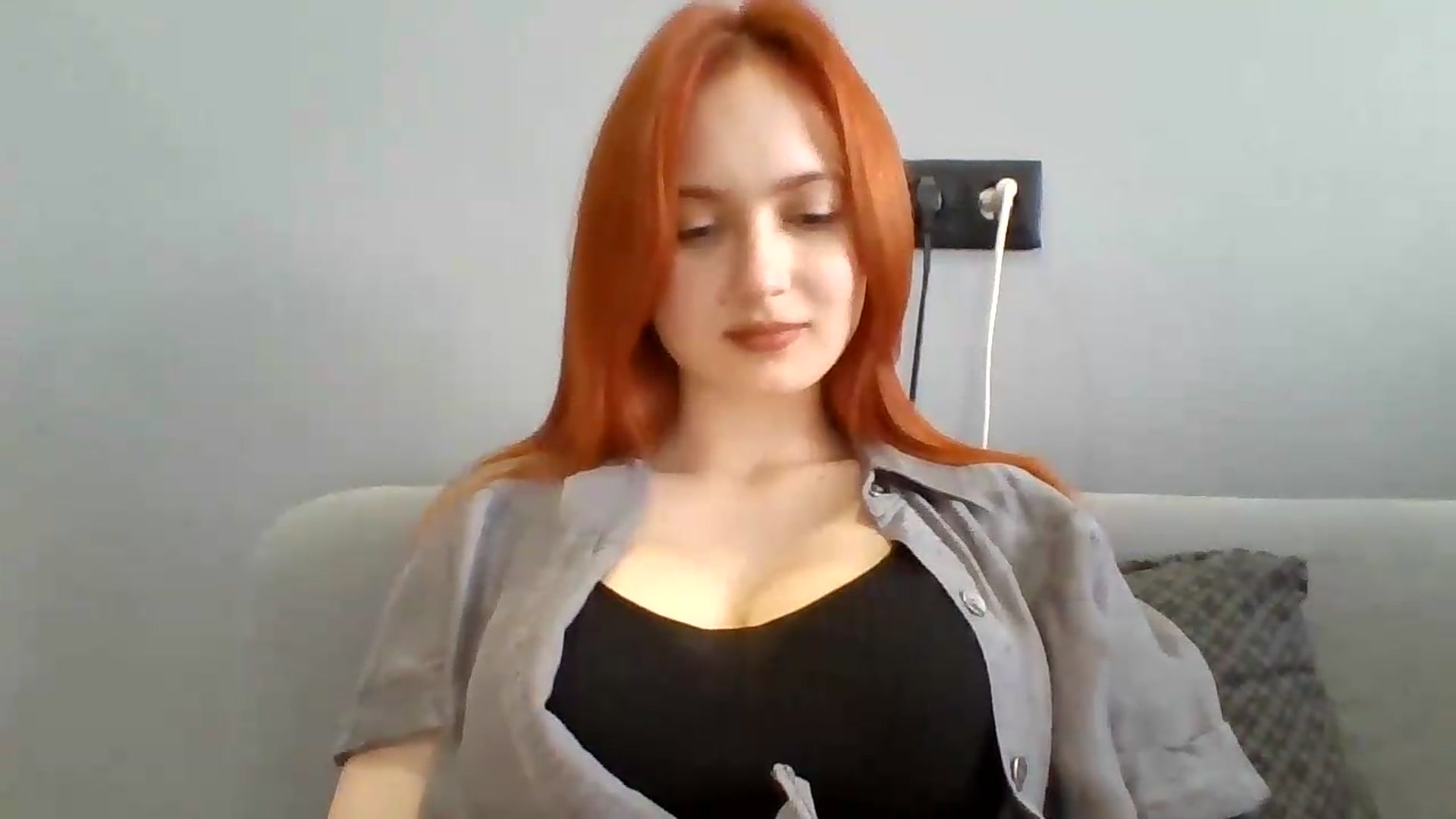 Gallery image thumbnail from AylinaGold's myfreecams stream on, 08/19/2026, 10:56 image 6 of 20