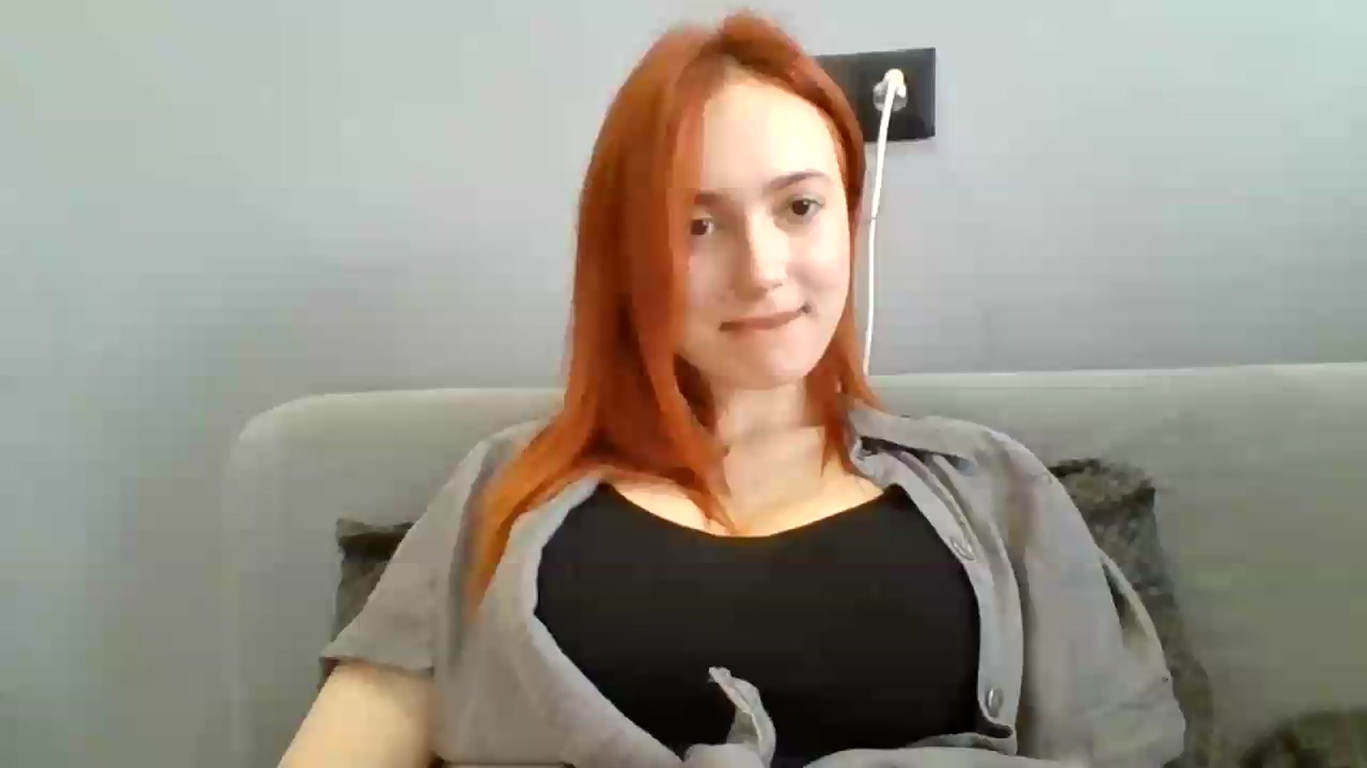 Gallery image thumbnail from AylinaGold's myfreecams stream on, 08/19/2026, 11:51 image 15 of 20
