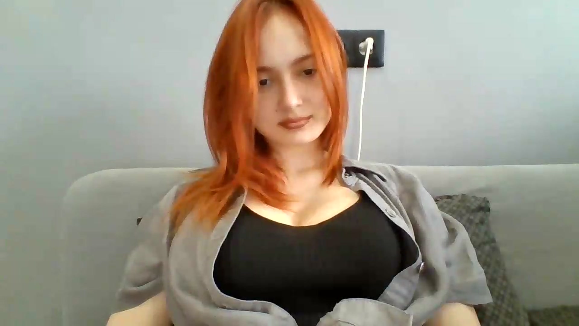 Gallery image thumbnail from AylinaGold's myfreecams stream on, 08/19/2026, 12:47 image 16 of 20