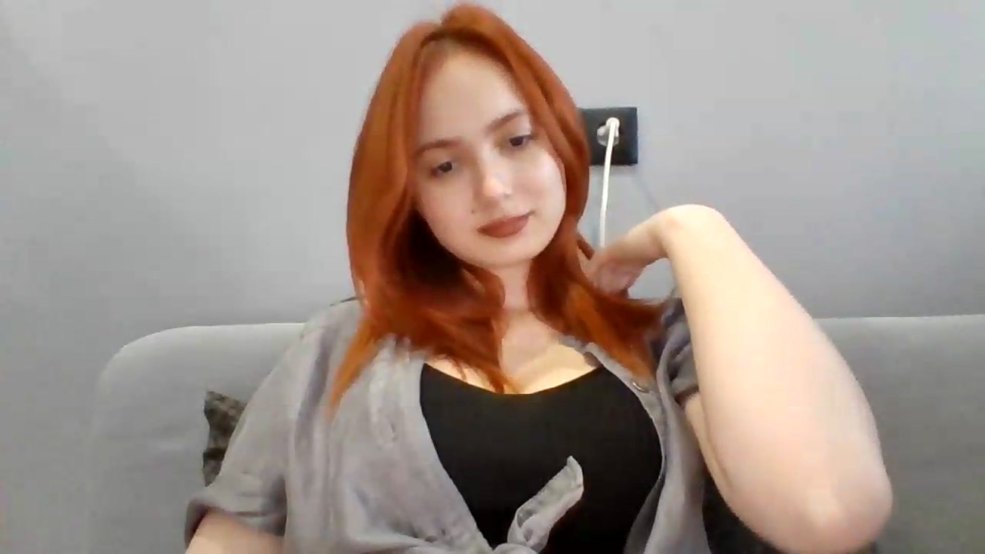 Gallery image thumbnail from AylinaGold's myfreecams stream on, 08/19/2026, 16:37 image 8 of 20