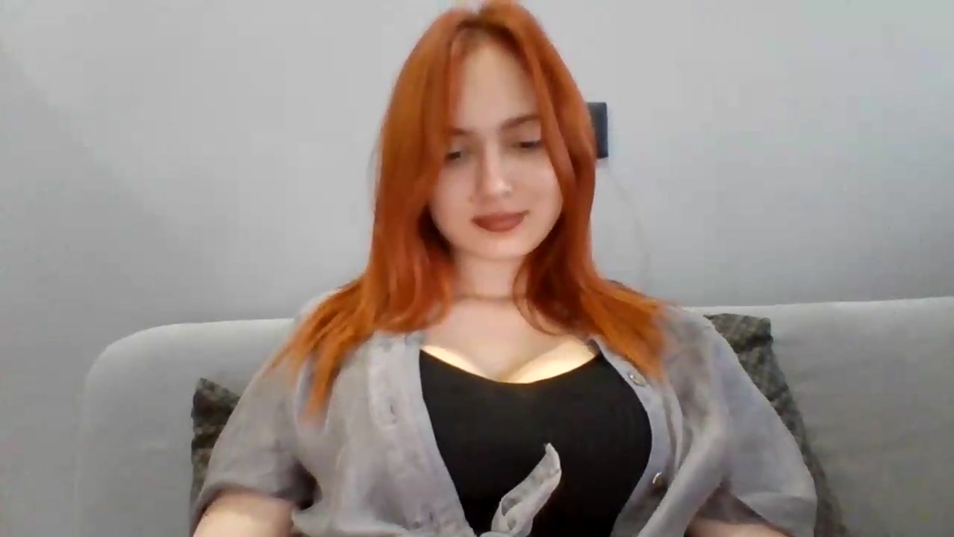 Gallery image thumbnail from AylinaGold's myfreecams stream on, 08/19/2026, 16:37 image 12 of 20
