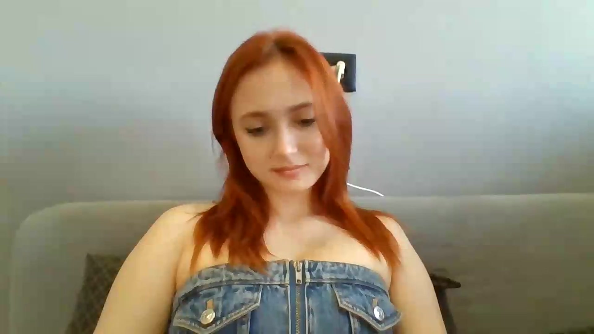Gallery image thumbnail from AylinaGold's myfreecams stream on, 08/22/2026, 11:59 image 15 of 20