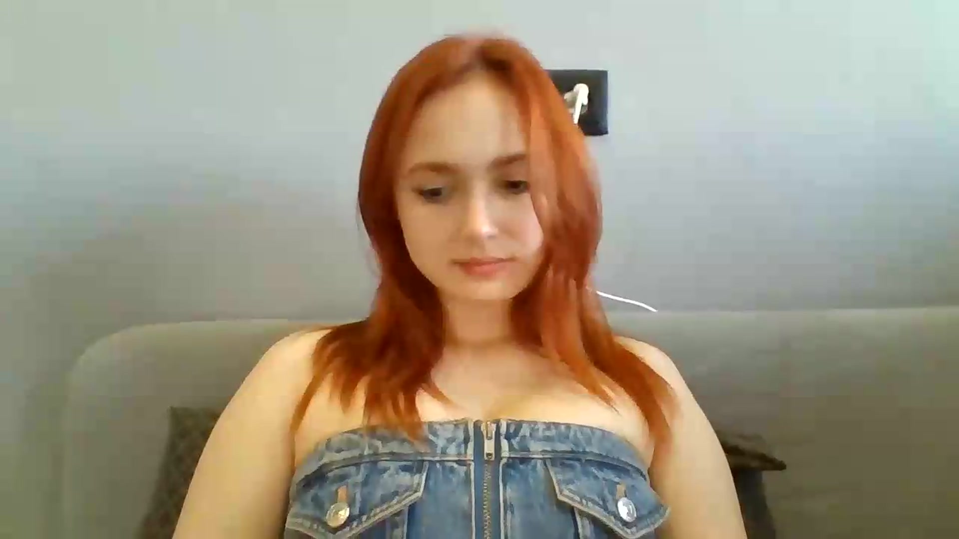 Gallery image thumbnail from AylinaGold's myfreecams stream on, 08/22/2026, 11:59 image 16 of 20