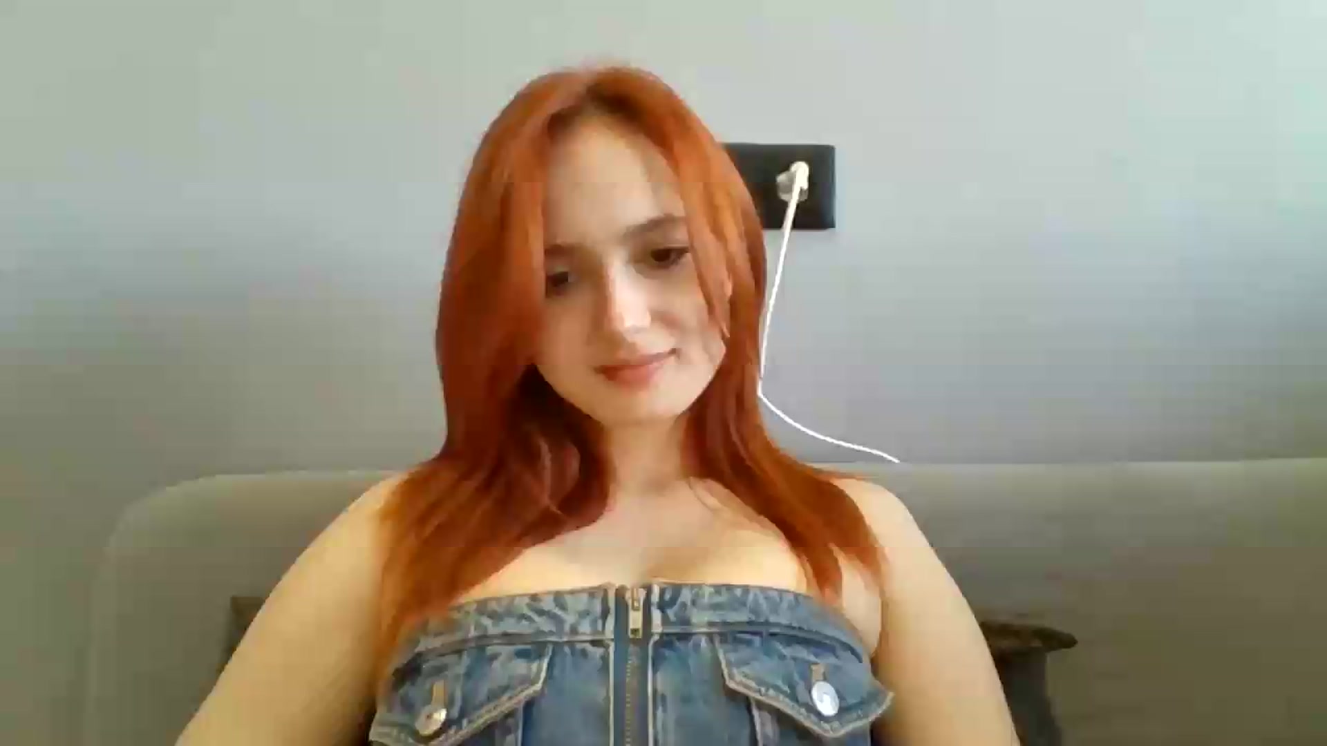 Gallery image thumbnail from AylinaGold's myfreecams stream on, 08/22/2026, 11:59 image 1 of 20