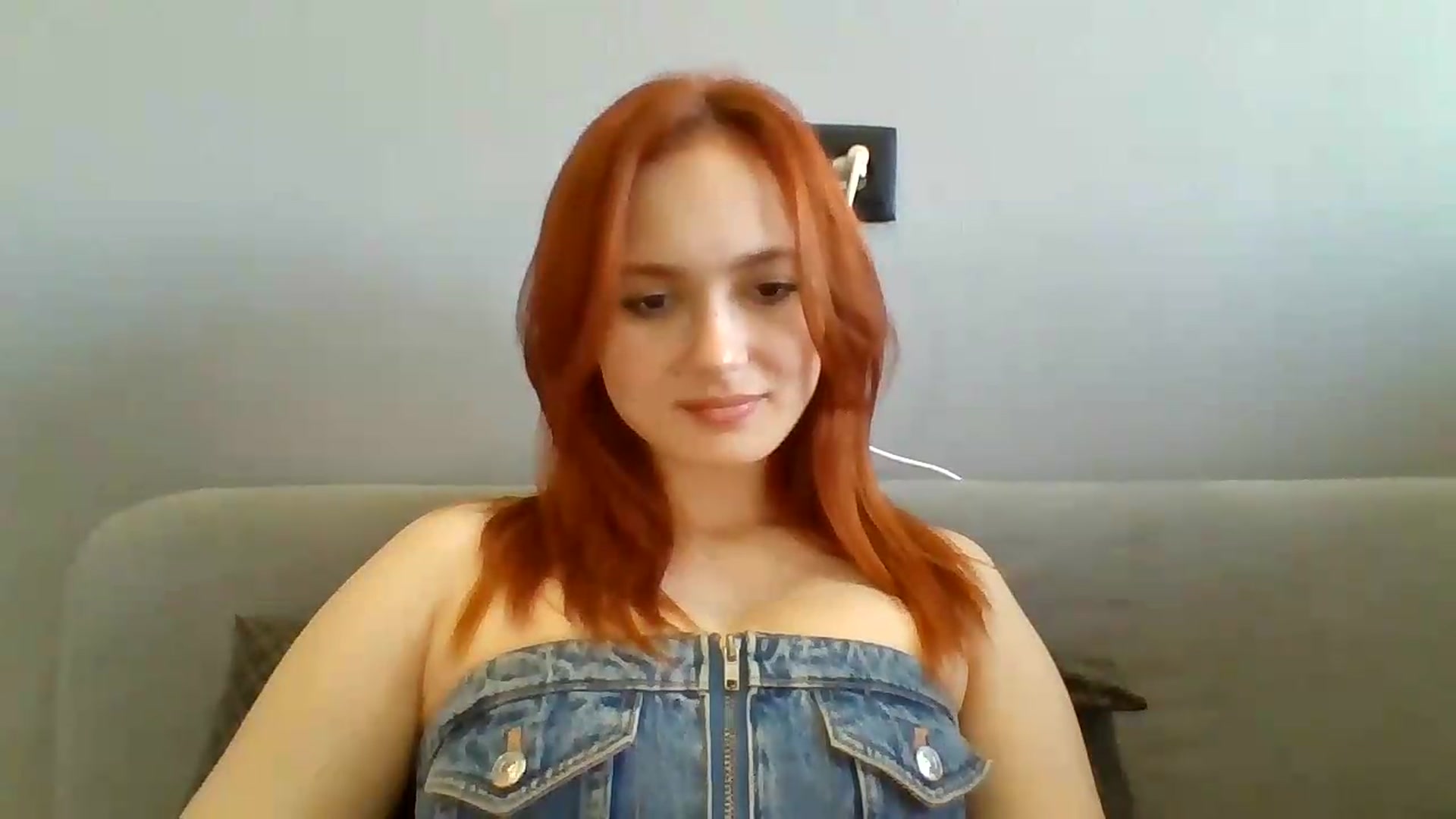 Gallery image thumbnail from AylinaGold's myfreecams stream on, 08/22/2026, 11:59 image 19 of 20