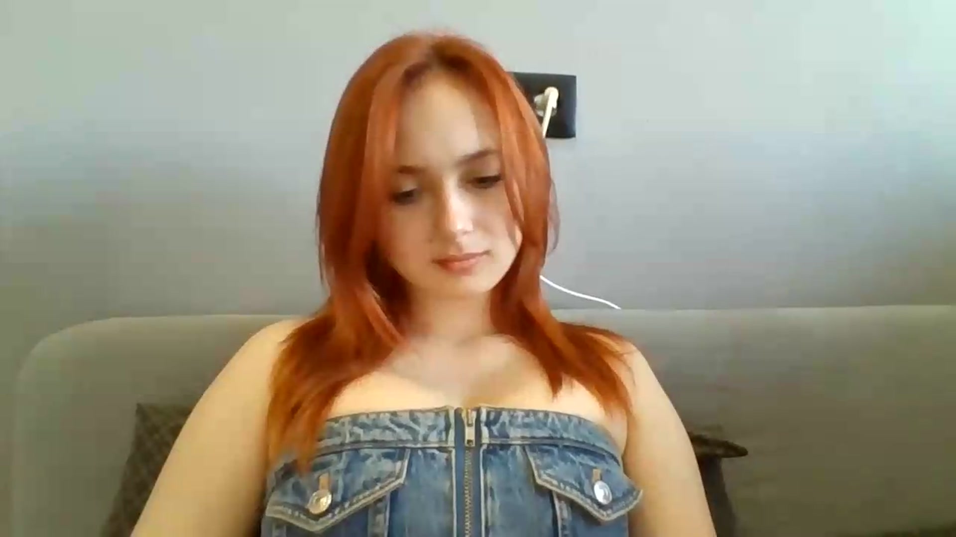 Gallery image thumbnail from AylinaGold's myfreecams stream on, 08/22/2026, 11:59 image 11 of 20