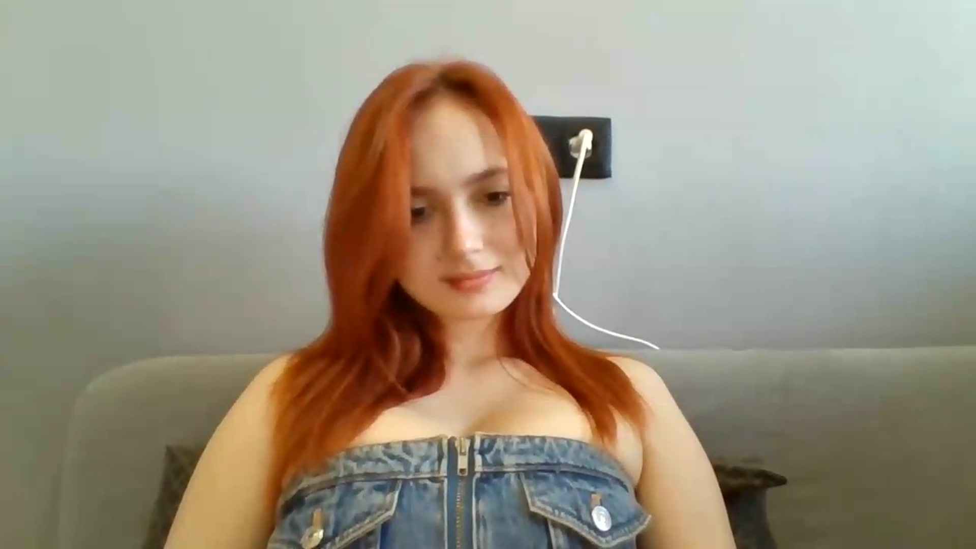 Gallery image thumbnail from AylinaGold's myfreecams stream on, 08/22/2026, 11:59 image 2 of 20