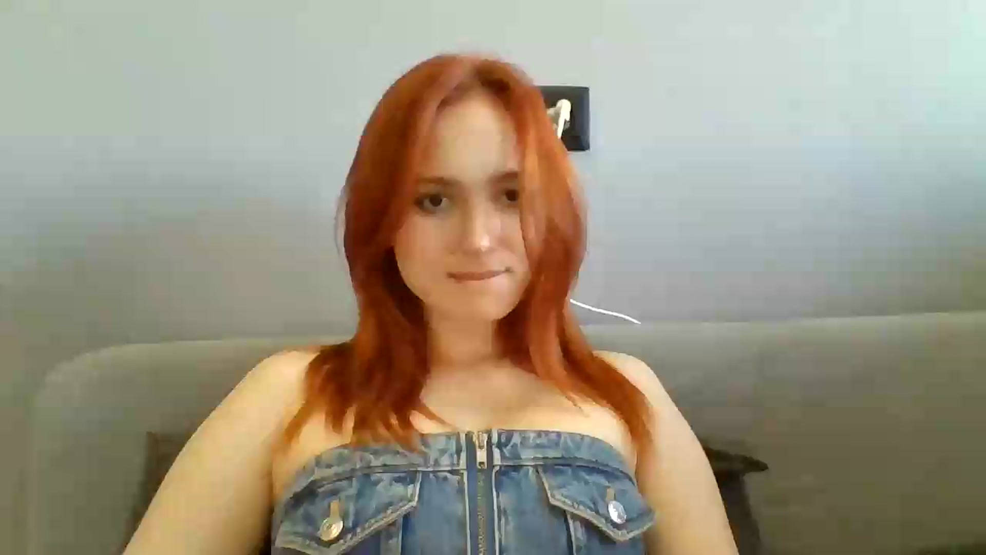 Gallery image thumbnail from AylinaGold's myfreecams stream on, 08/22/2026, 11:59 image 18 of 20