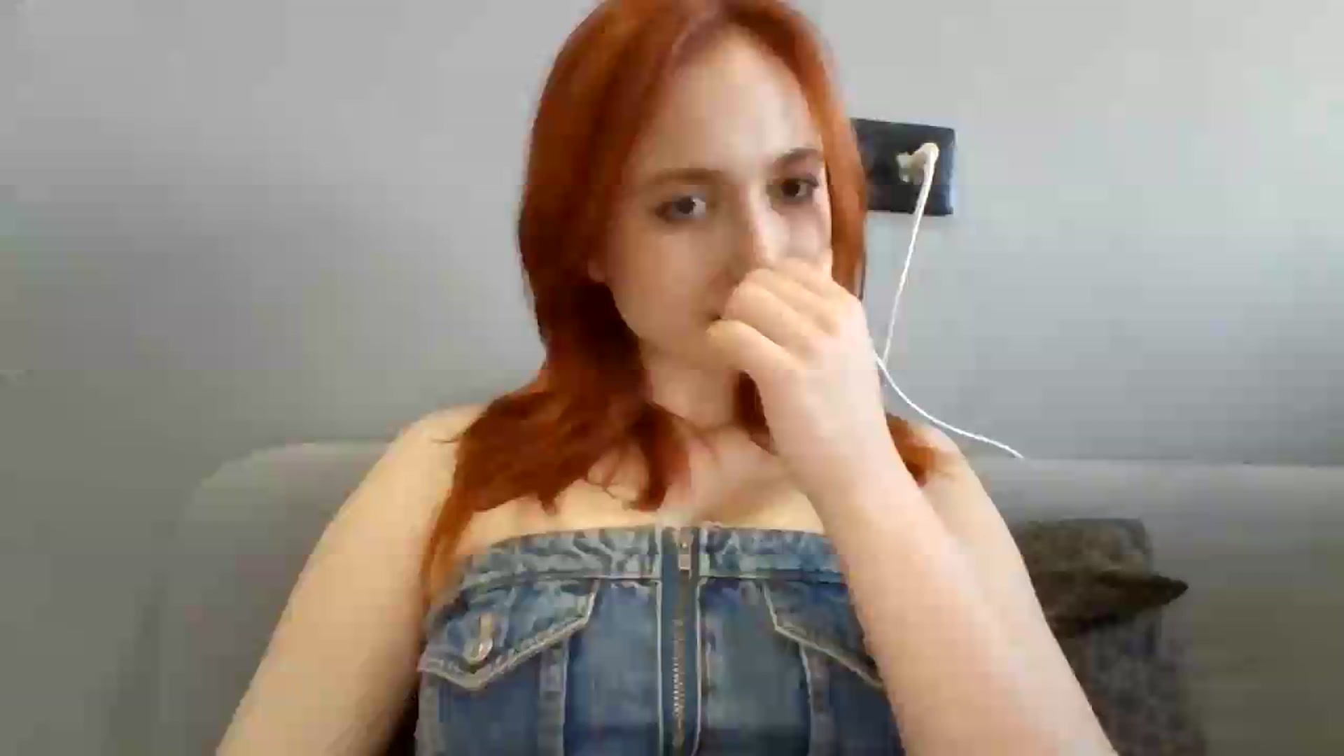 Gallery image thumbnail from AylinaGold's myfreecams stream on, 08/22/2026, 16:09 image 1 of 20