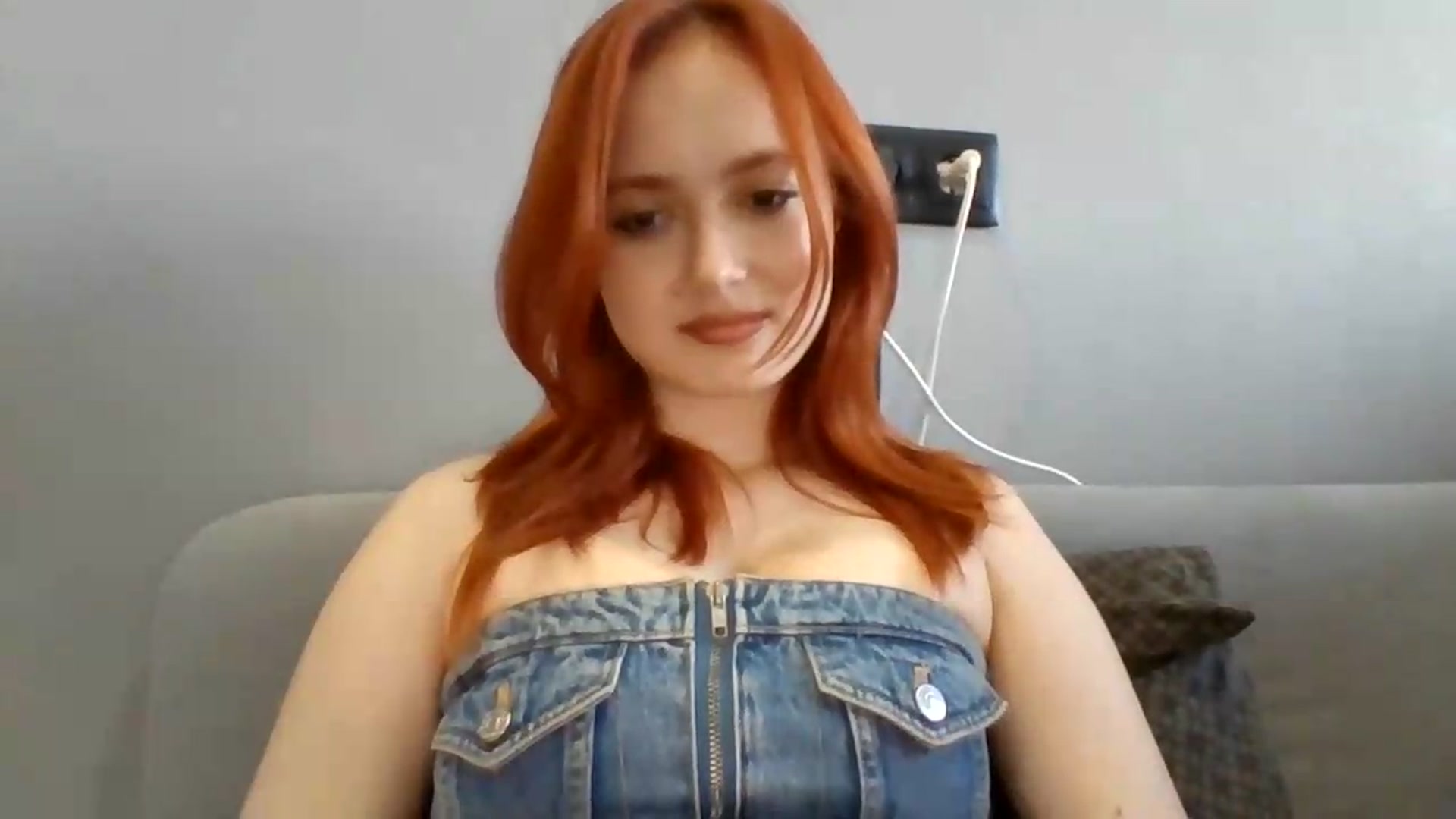 Gallery image thumbnail from AylinaGold's myfreecams stream on, 08/22/2026, 16:09 image 4 of 20