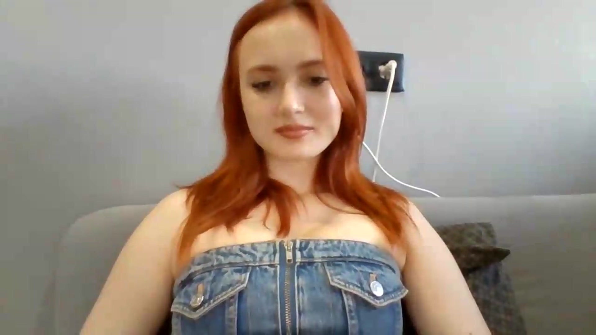 Gallery image thumbnail from AylinaGold's myfreecams stream on, 08/22/2026, 16:09 image 10 of 20