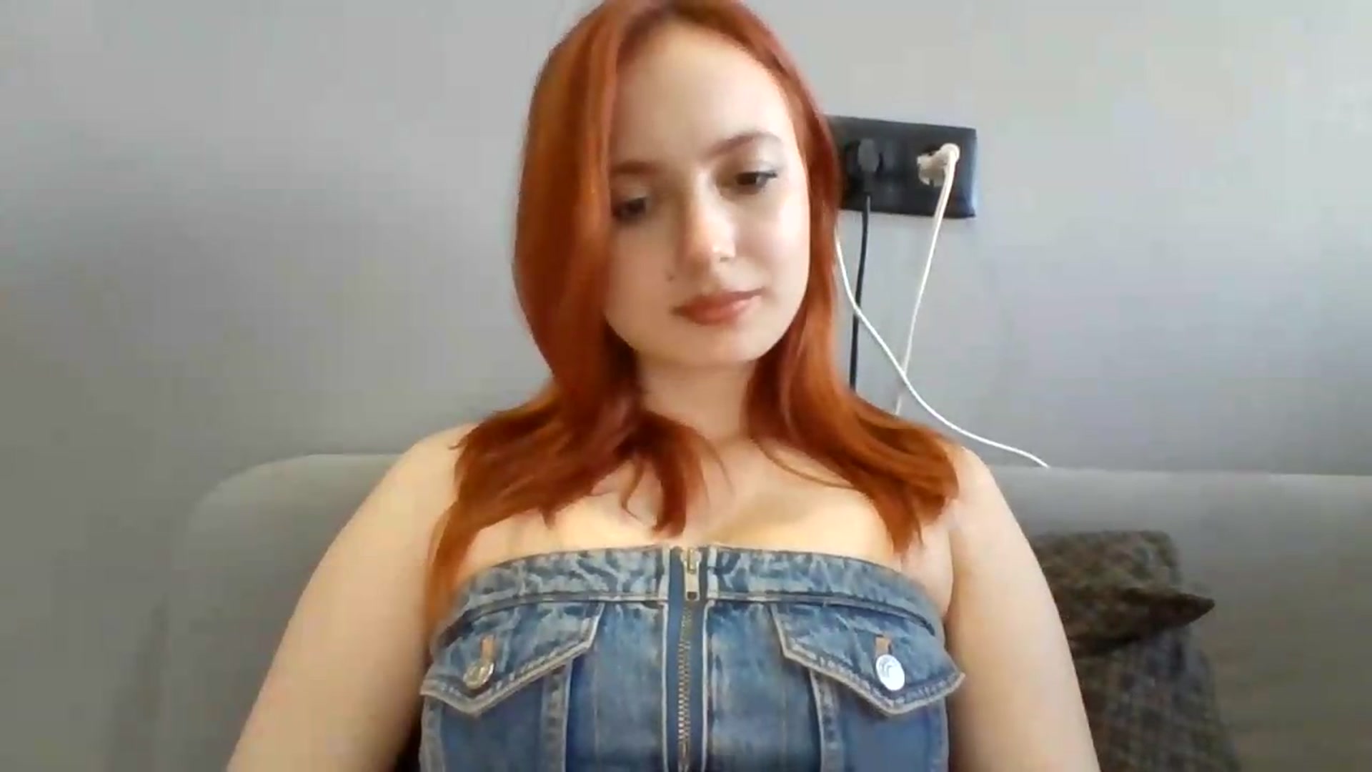 Gallery image thumbnail from AylinaGold's myfreecams stream on, 08/22/2026, 16:09 image 6 of 20