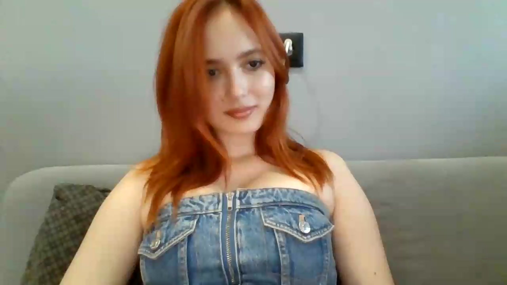 Gallery image thumbnail from AylinaGold's myfreecams stream on, 08/22/2026, 16:33 image 20 of 20
