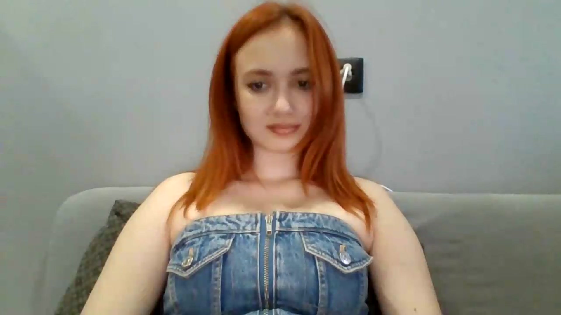 Gallery image thumbnail from AylinaGold's myfreecams stream on, 08/22/2026, 16:57 image 8 of 20