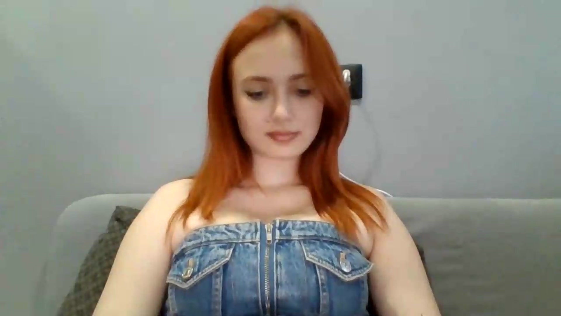 Gallery image thumbnail from AylinaGold's myfreecams stream on, 08/22/2026, 16:57 image 19 of 20