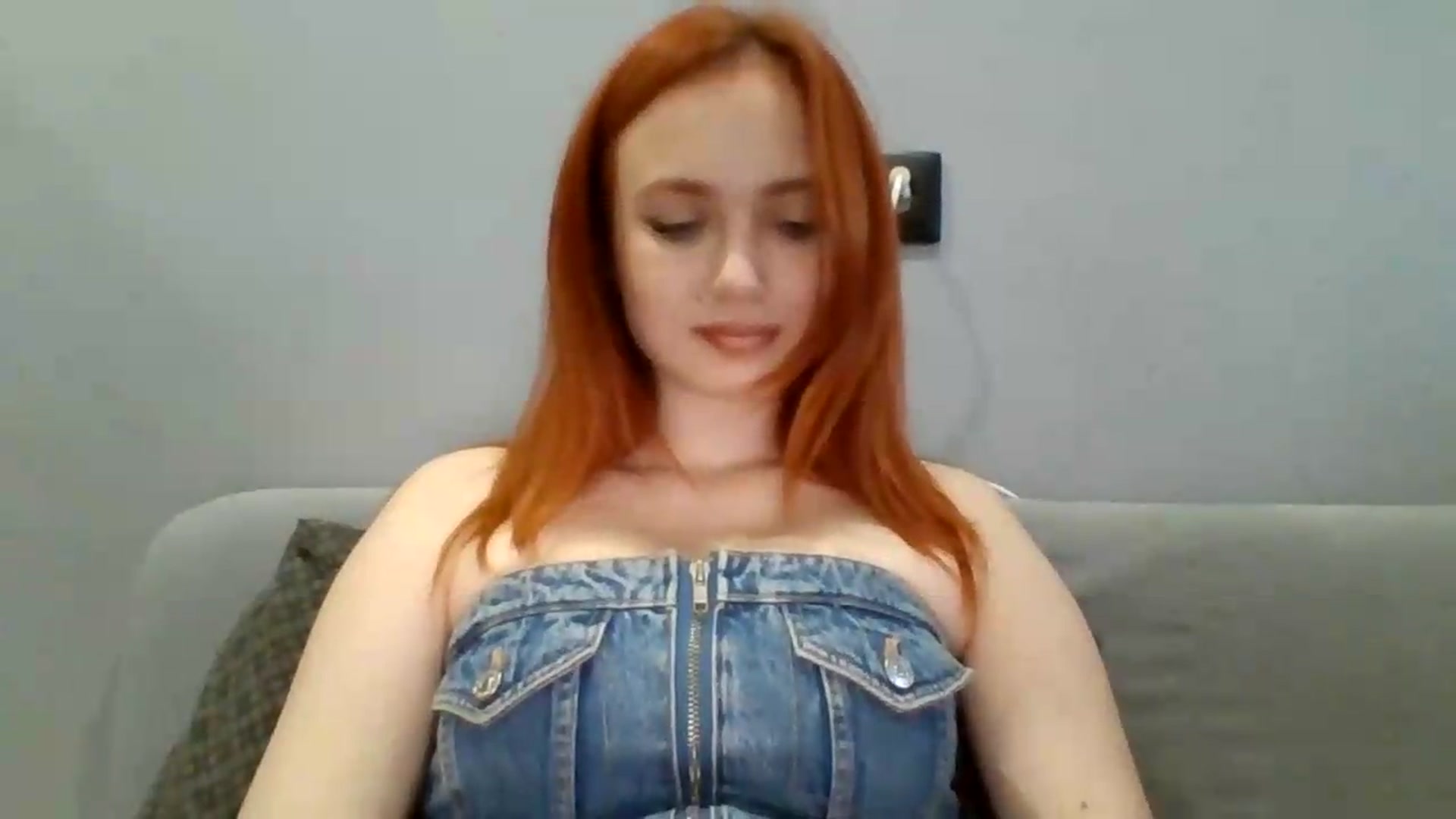 Gallery image thumbnail from AylinaGold's myfreecams stream on, 08/22/2026, 16:57 image 9 of 20