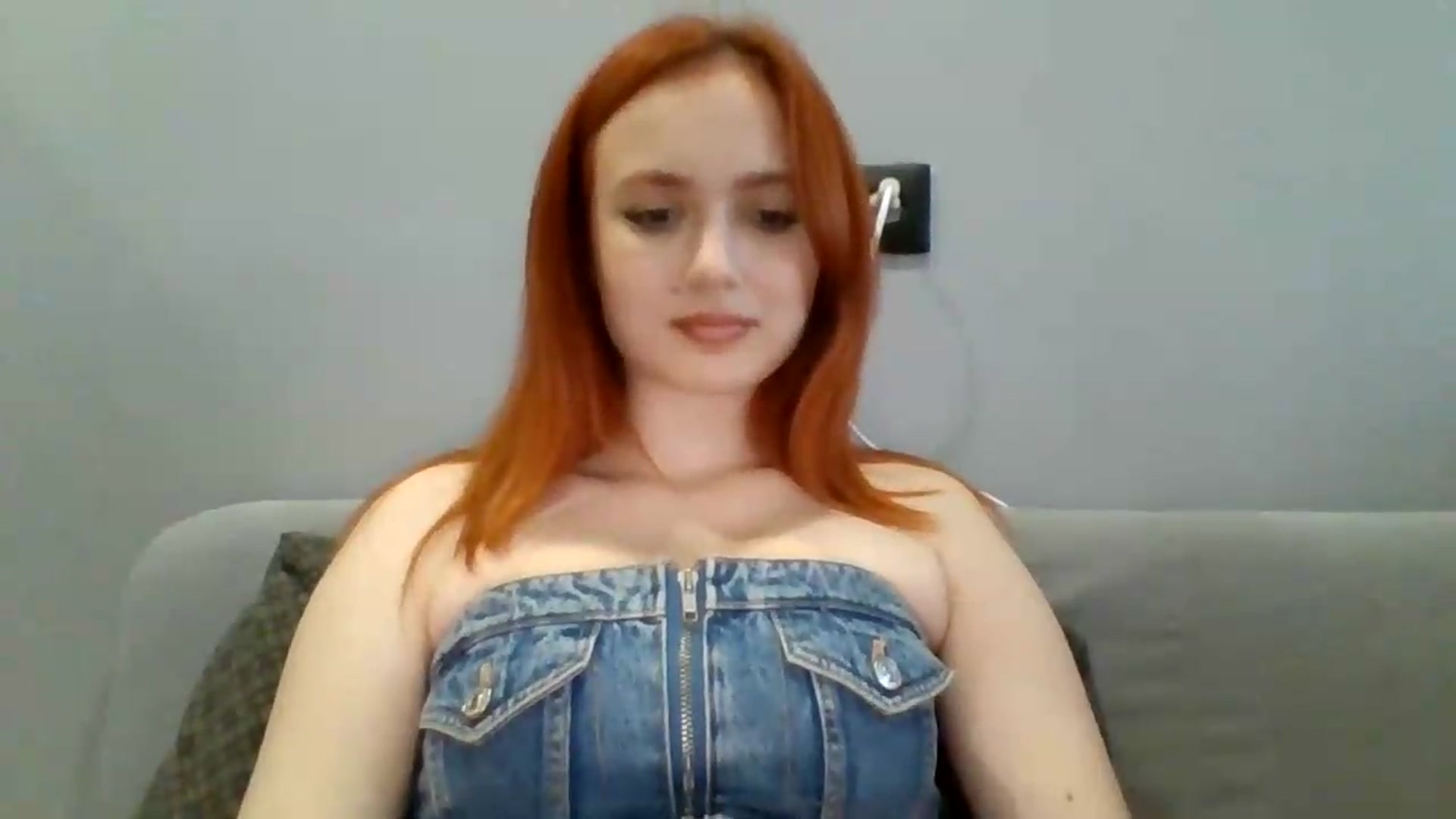 Gallery image thumbnail from AylinaGold's myfreecams stream on, 08/22/2026, 16:57 image 4 of 20