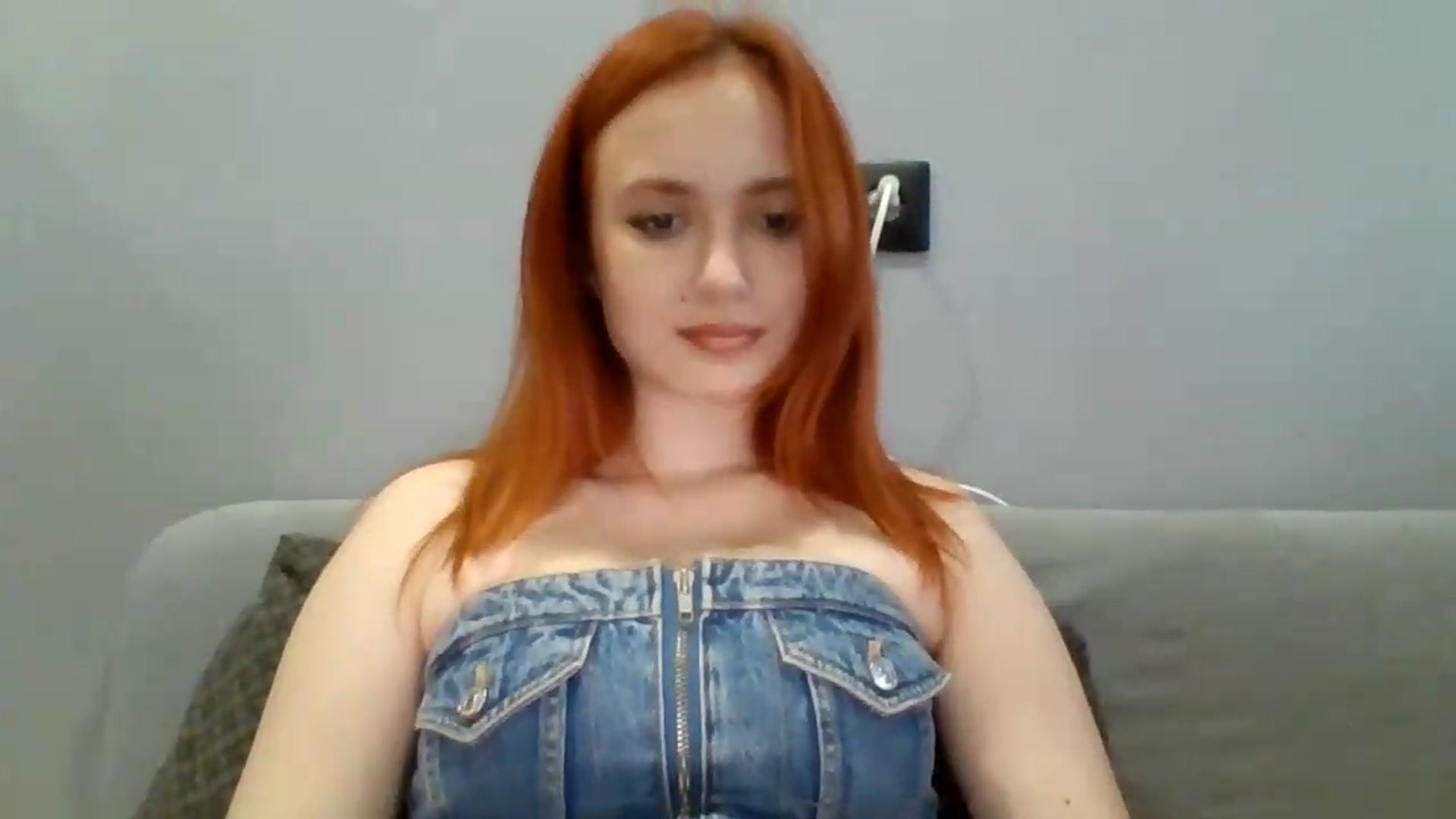 Gallery image thumbnail from AylinaGold's myfreecams stream on, 08/22/2026, 16:57 image 6 of 20