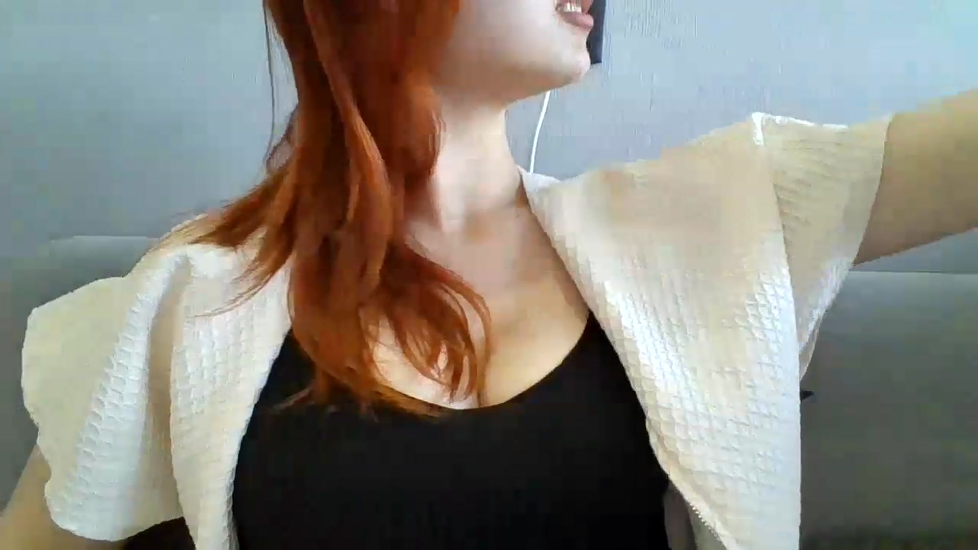 Gallery image thumbnail from AylinaGold's myfreecams stream on, 08/23/2026, 13:05 image 11 of 20