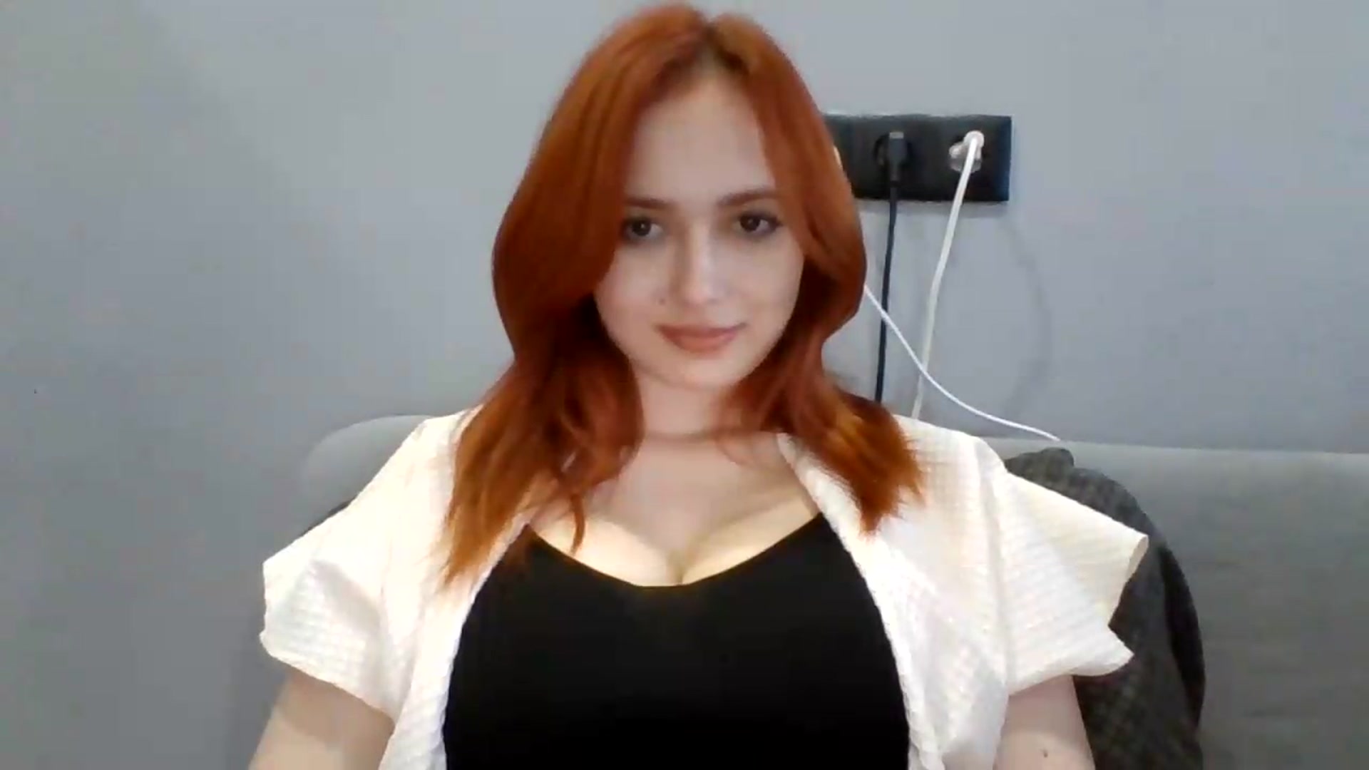 Gallery image thumbnail from AylinaGold's myfreecams stream on, 08/23/2026, 17:19 image 7 of 20