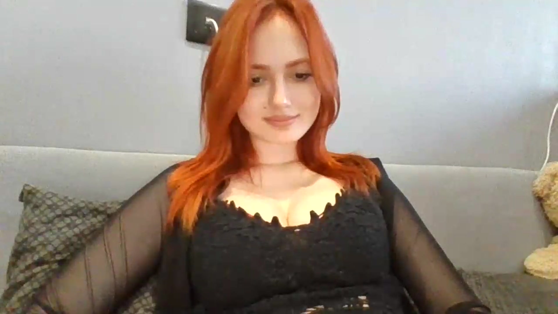 Gallery image thumbnail from AylinaGold's myfreecams stream on, 08/24/2026, 16:53 image 17 of 20