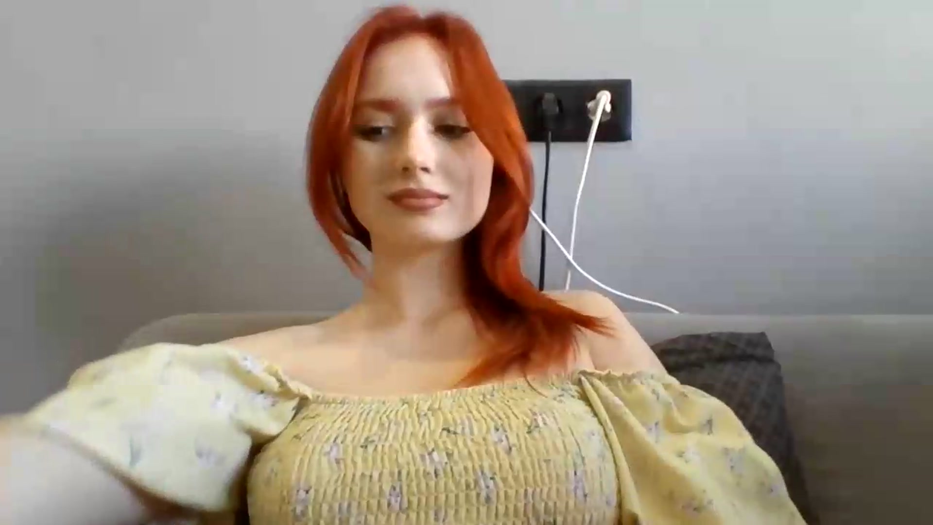 Gallery image thumbnail from AylinaGold's myfreecams stream on, 08/25/2026, 11:49 image 15 of 20