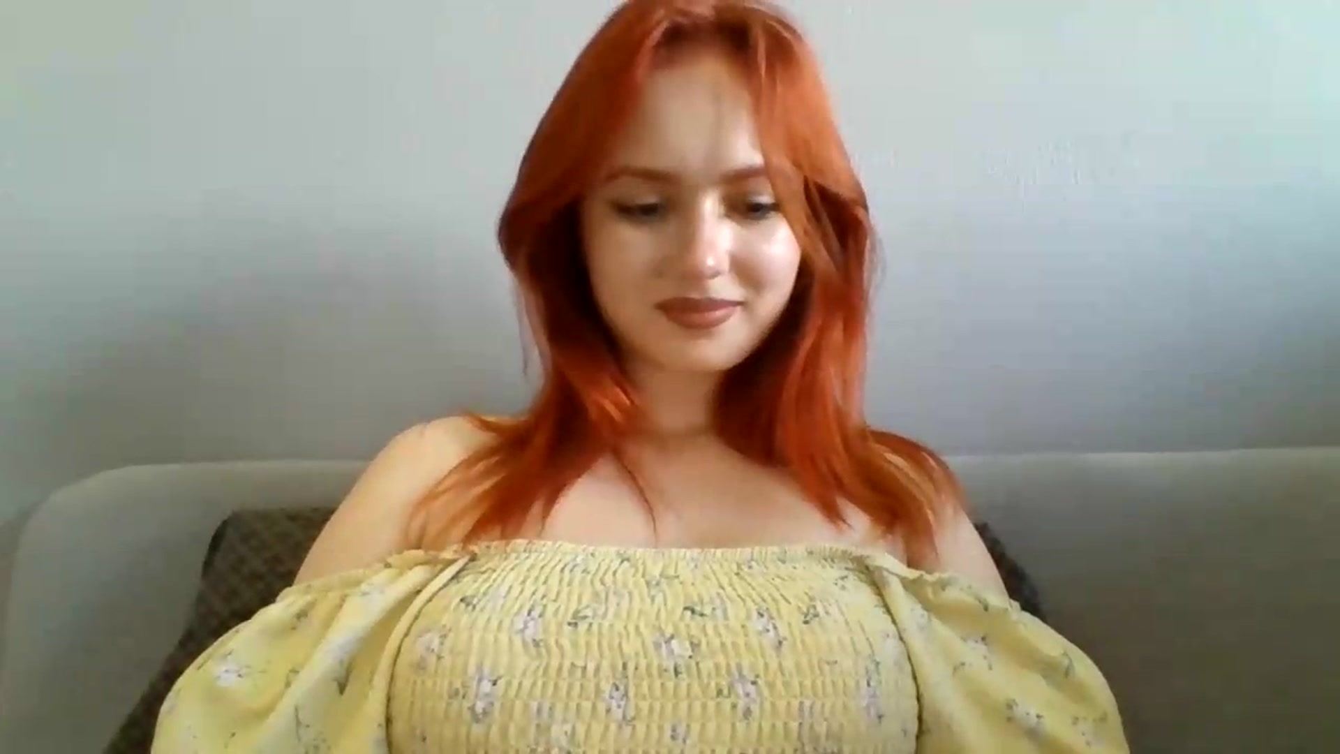 Gallery image thumbnail from AylinaGold's myfreecams stream on, 08/25/2026, 13:39 image 10 of 20