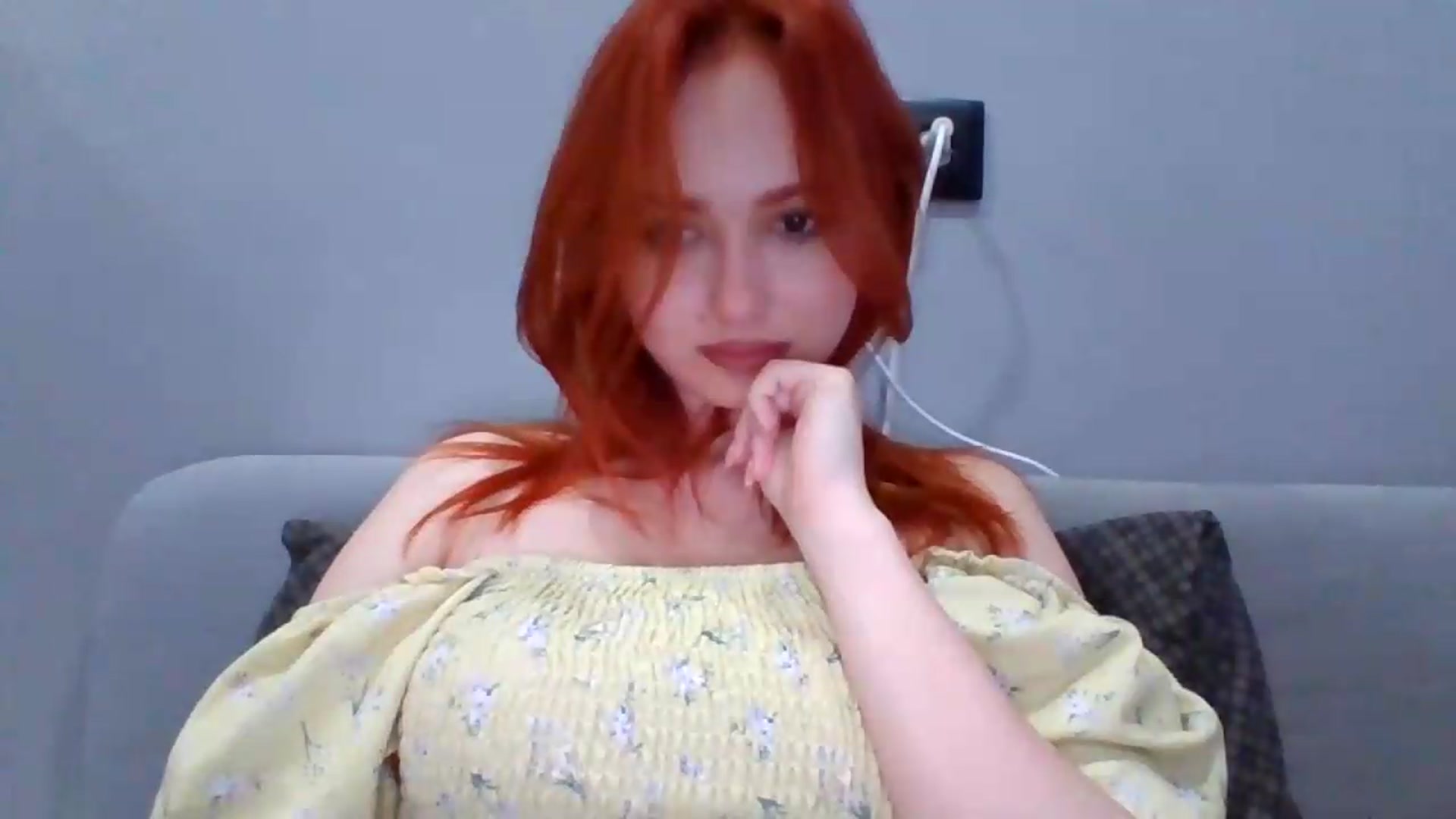 Gallery image thumbnail from AylinaGold's myfreecams stream on, 08/25/2026, 17:02 image 19 of 20