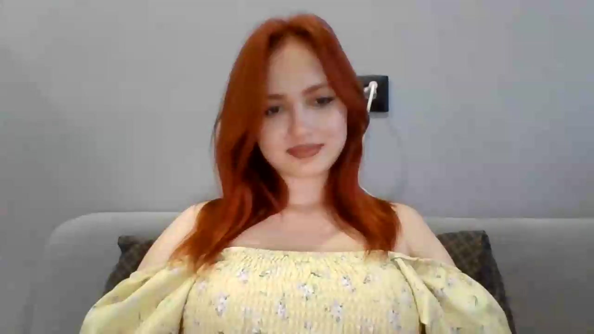 Gallery image thumbnail from AylinaGold's myfreecams stream on, 08/25/2026, 17:02 image 10 of 20