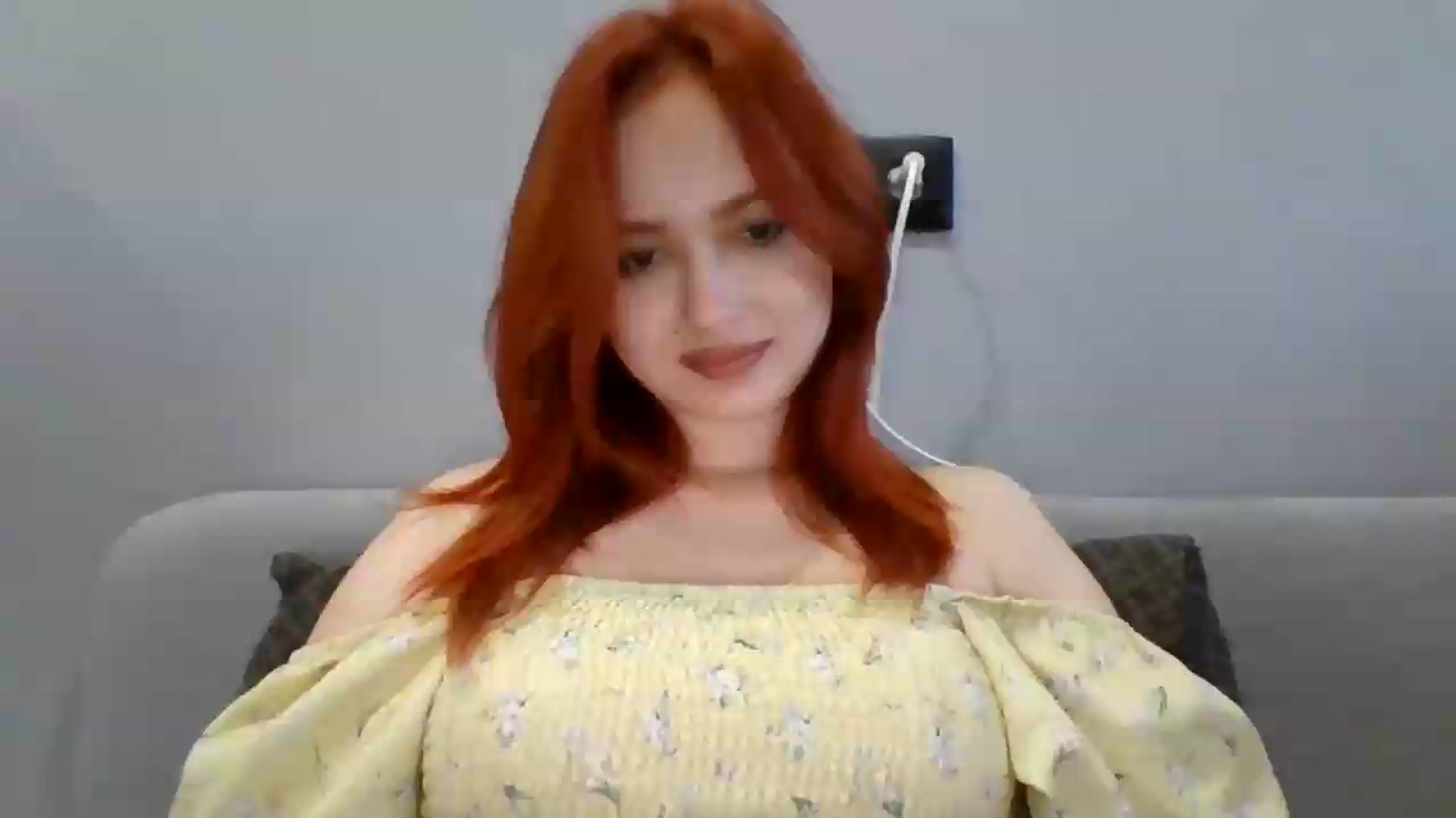Gallery image thumbnail from AylinaGold's myfreecams stream on, 08/25/2026, 17:02 image 5 of 20