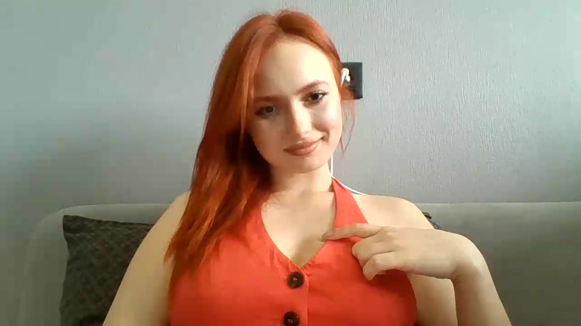 Gallery image thumbnail from AylinaGold's myfreecams stream on, 08/26/2026, 10:39 image 2 of 20