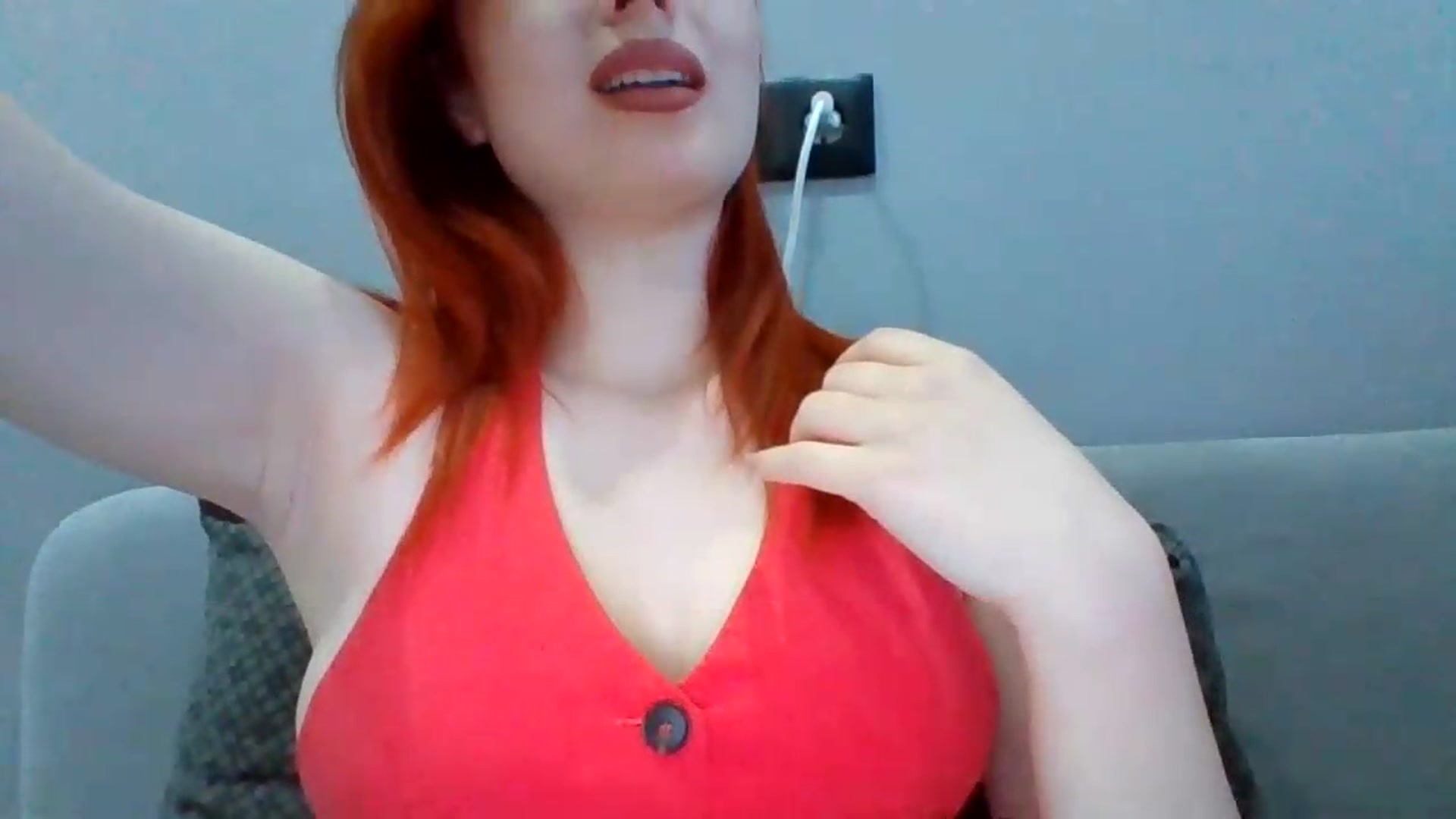 Gallery image thumbnail from AylinaGold's myfreecams stream on, 08/26/2026, 17:55 image 14 of 20