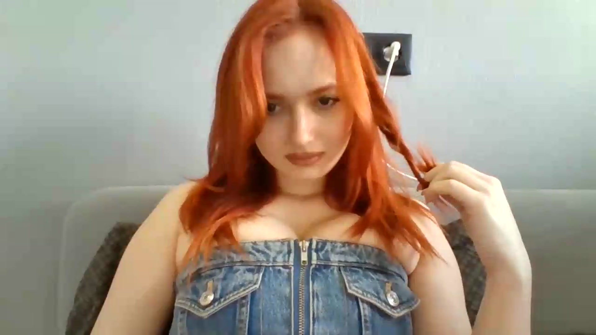 Gallery image thumbnail from AylinaGold's myfreecams stream on, 08/27/2026, 11:33 image 5 of 20