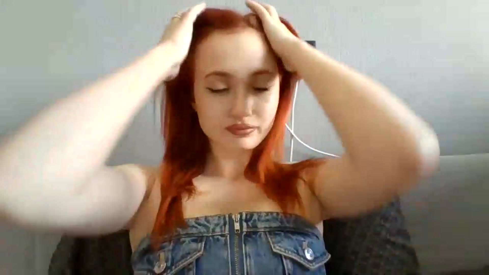 Gallery image thumbnail from AylinaGold's myfreecams stream on, 08/27/2026, 11:33 image 15 of 20
