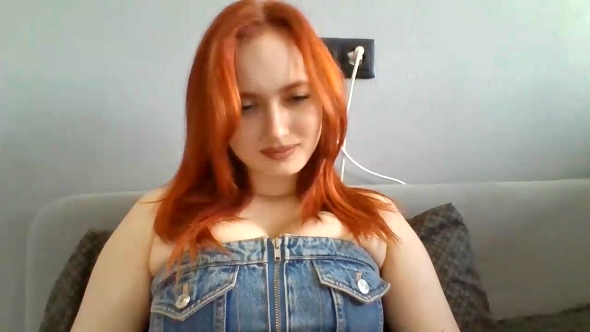 Gallery image thumbnail from AylinaGold's myfreecams stream on, 08/27/2026, 11:33 image 10 of 20