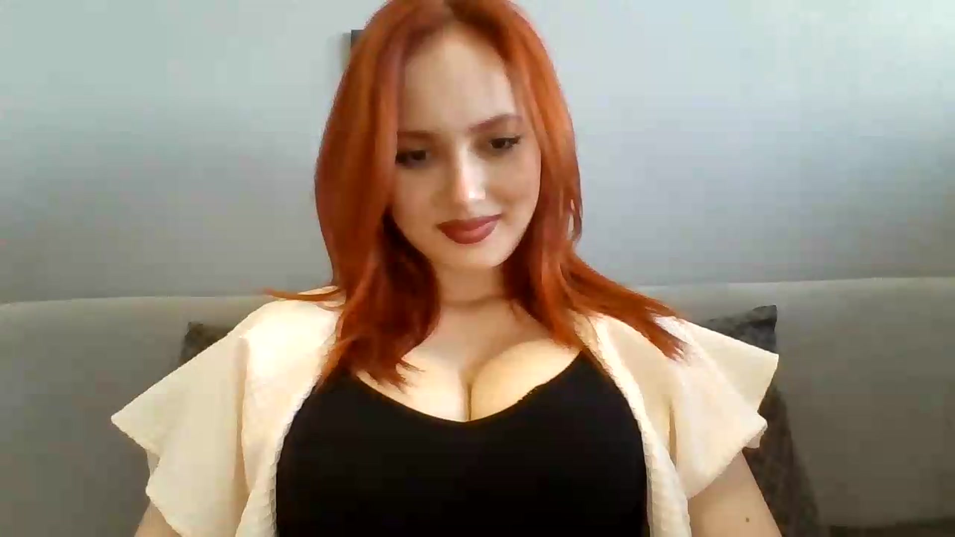 Gallery image thumbnail from AylinaGold's myfreecams stream on, 08/31/2026, 12:00 image 19 of 20