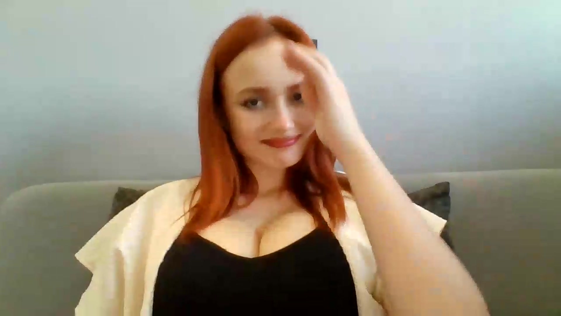 Gallery image thumbnail from AylinaGold's myfreecams stream on, 08/31/2026, 12:32 image 14 of 20