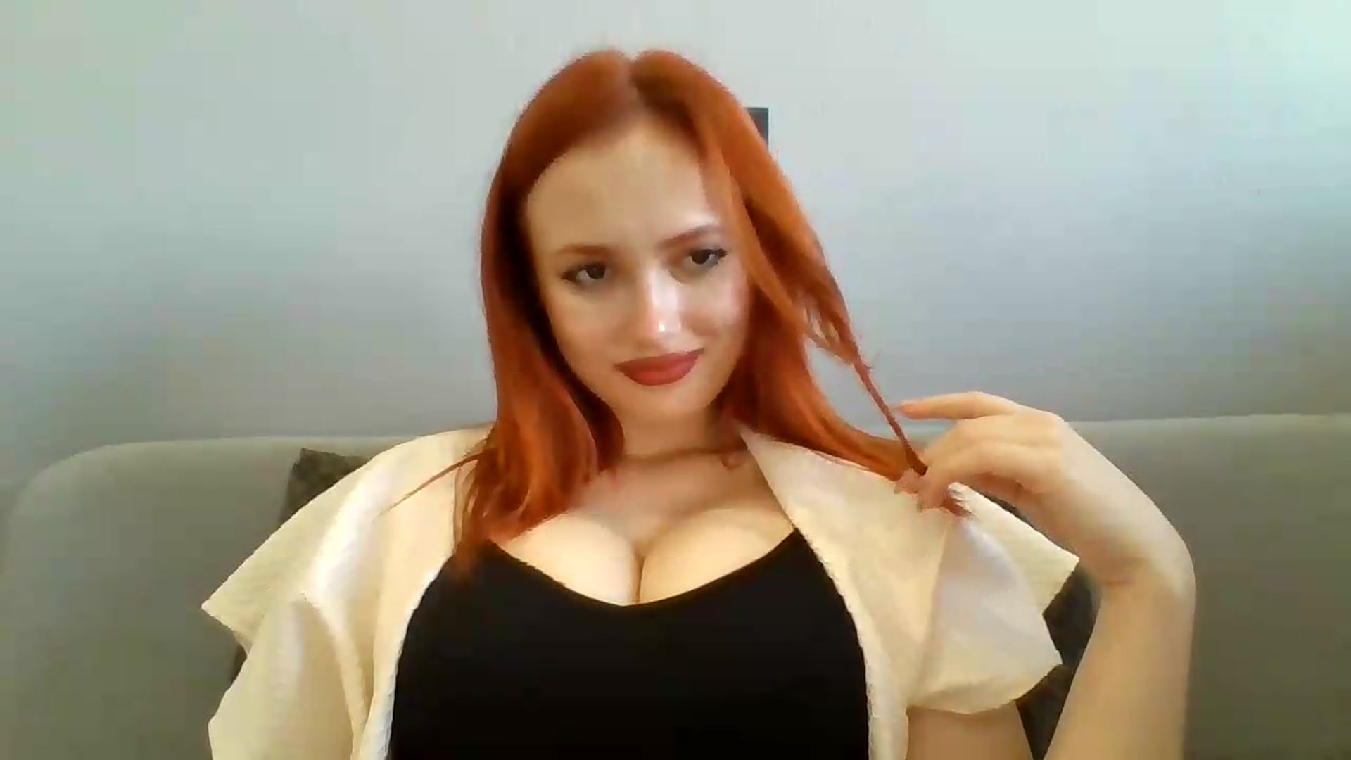 Gallery image thumbnail from AylinaGold's myfreecams stream on, 08/31/2026, 12:32 image 9 of 20