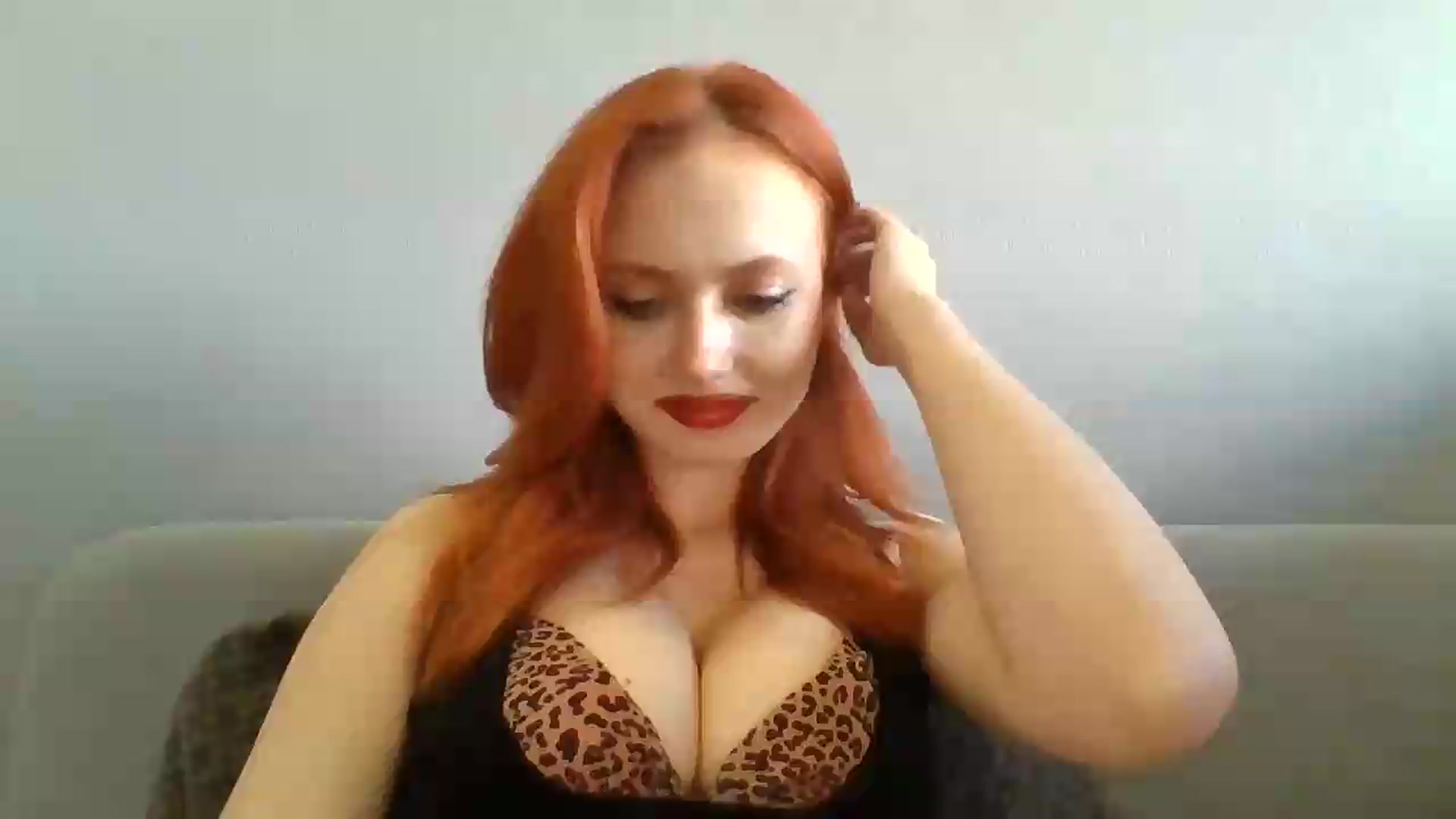 Gallery image thumbnail from AylinaGold's myfreecams stream on, 09/02/2026, 12:37 image 10 of 20
